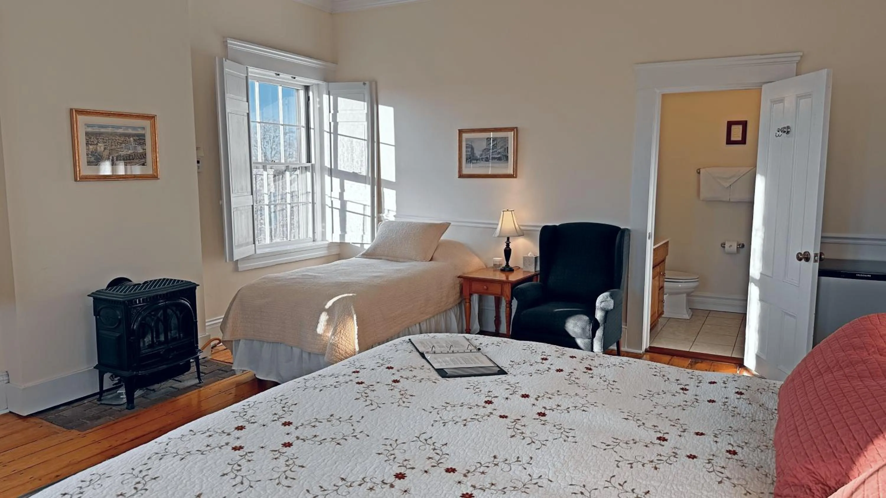 Bedroom, Bed in Christopher Dodge House