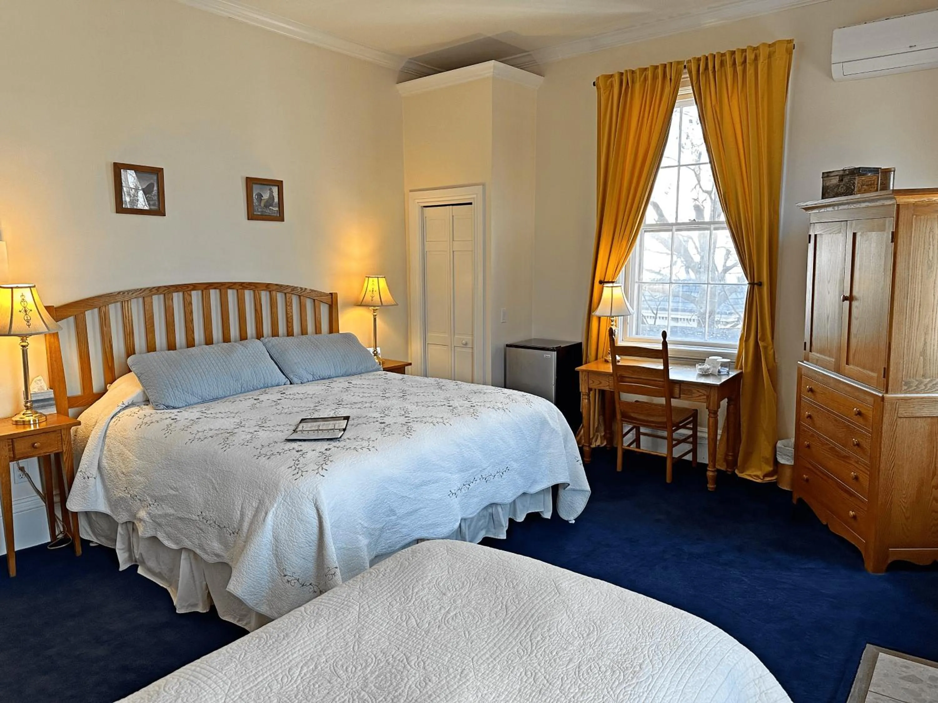 Bedroom, Bed in Christopher Dodge House