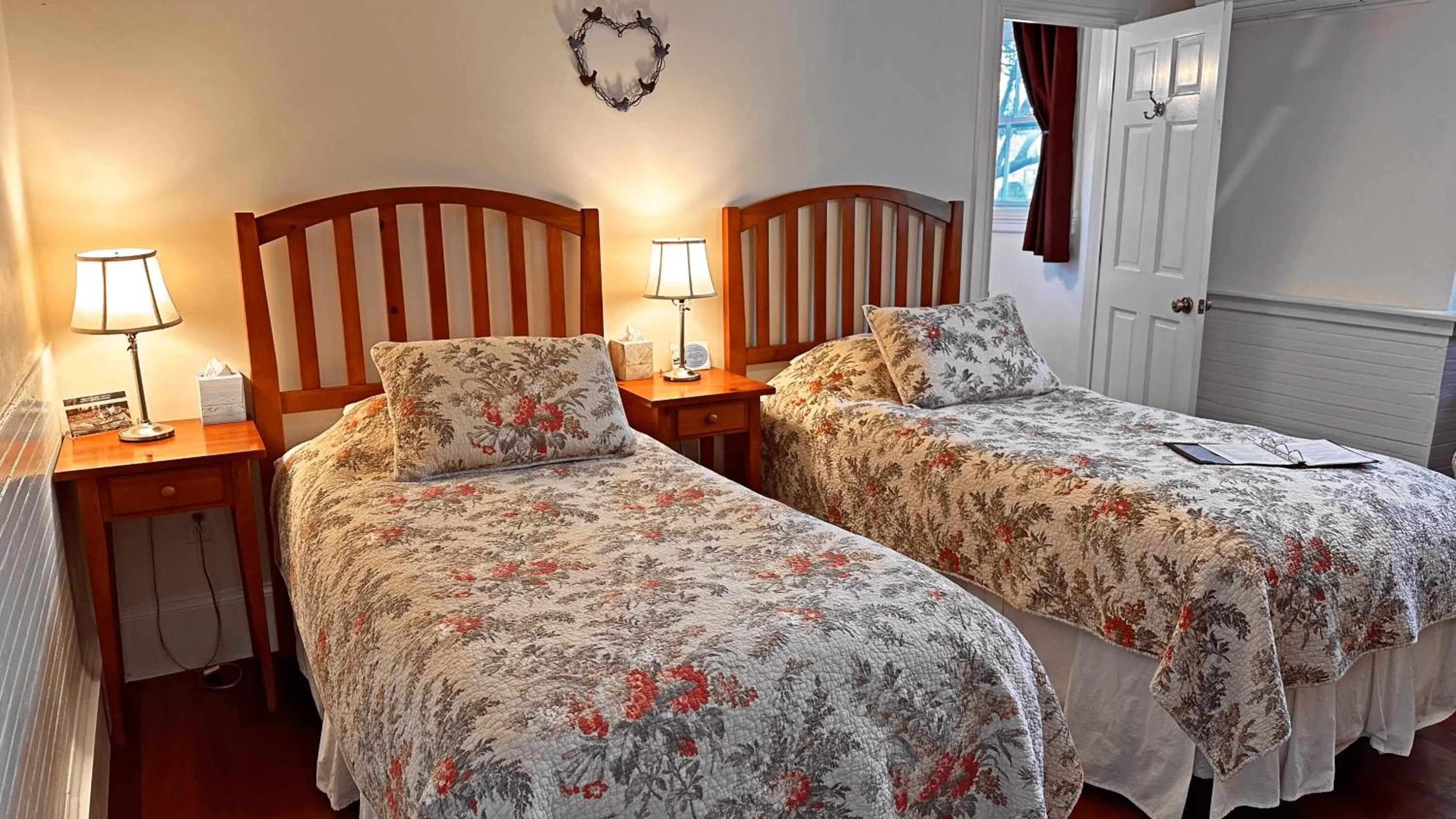 Bedroom, Bed in Christopher Dodge House