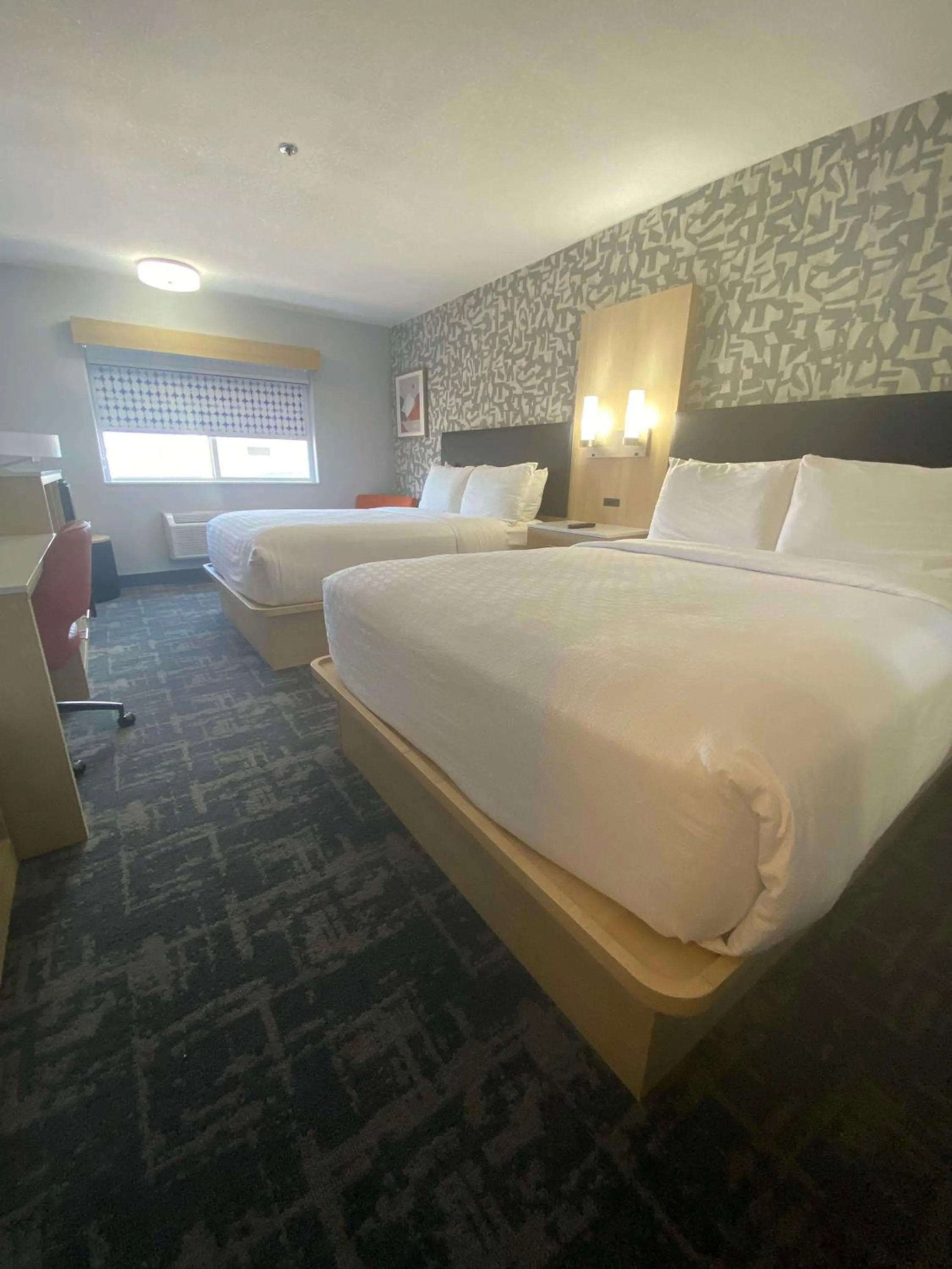 Bedroom, Bed in Best Western Montrose Inn