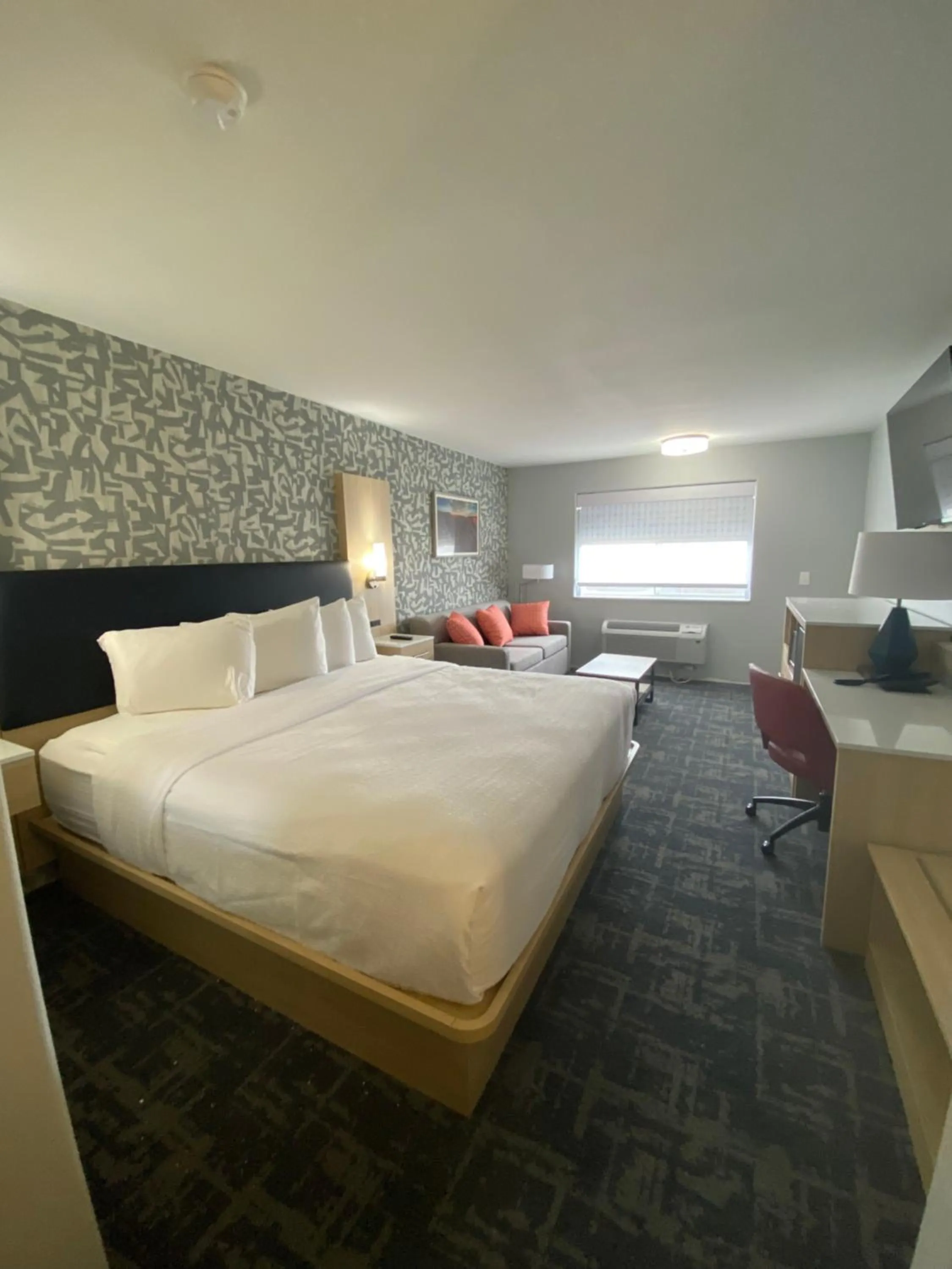 Photo of the whole room, Bed in Stay Wise Inns of Montrose