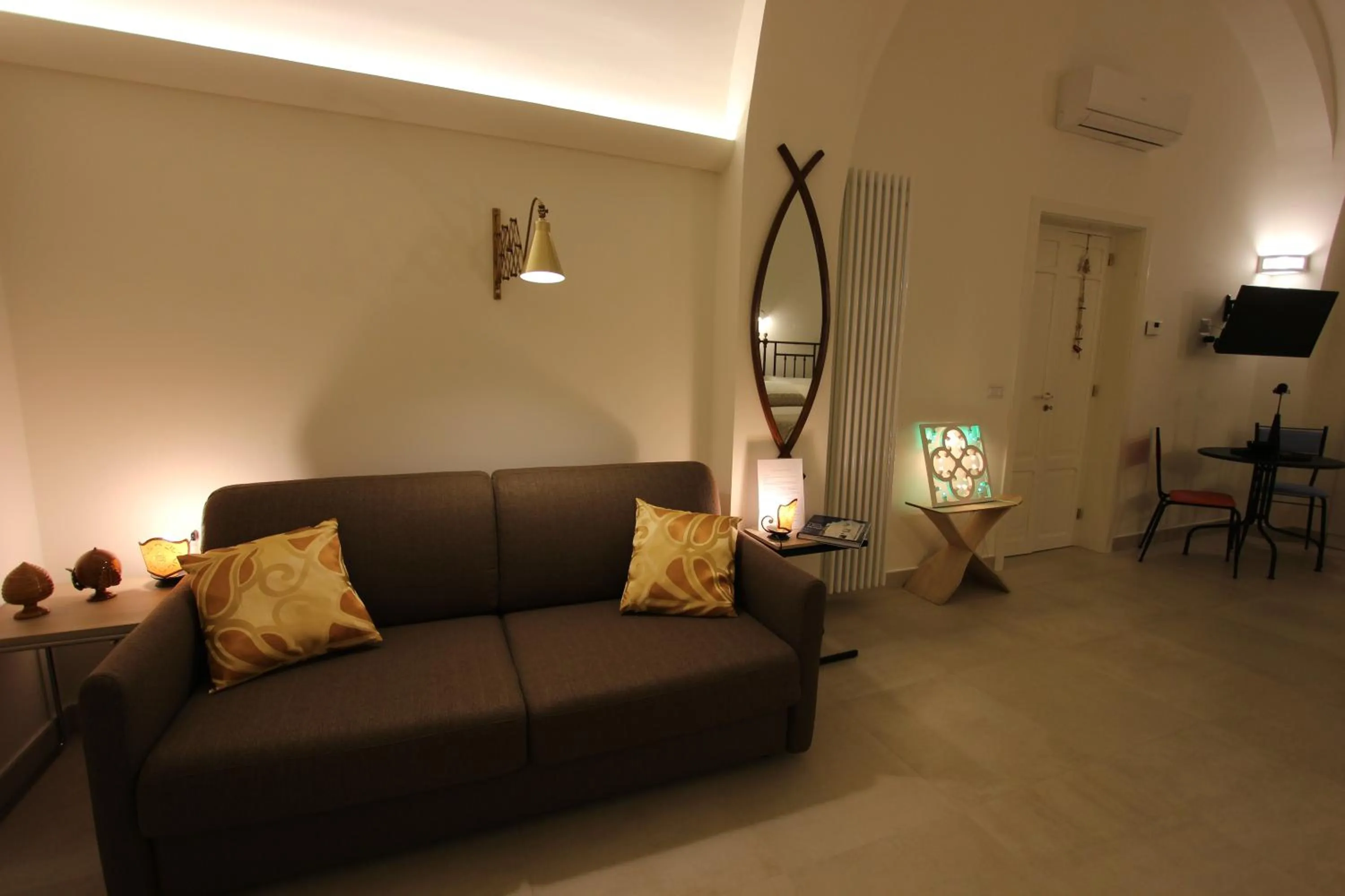 Seating area in Ai Sottani B&B Deluxe Suite