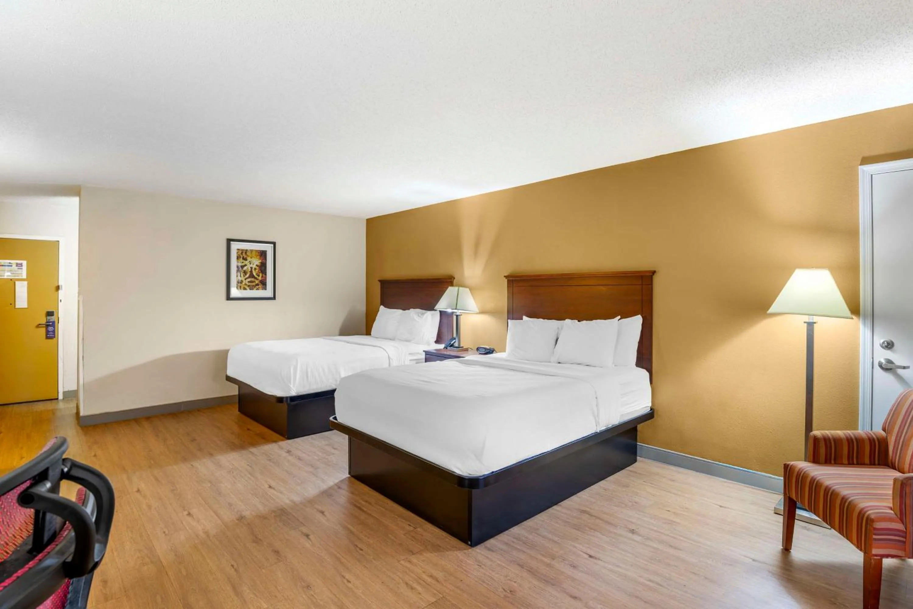 Bedroom, Bed in Best Western PLUS Governor's Inn Richmond