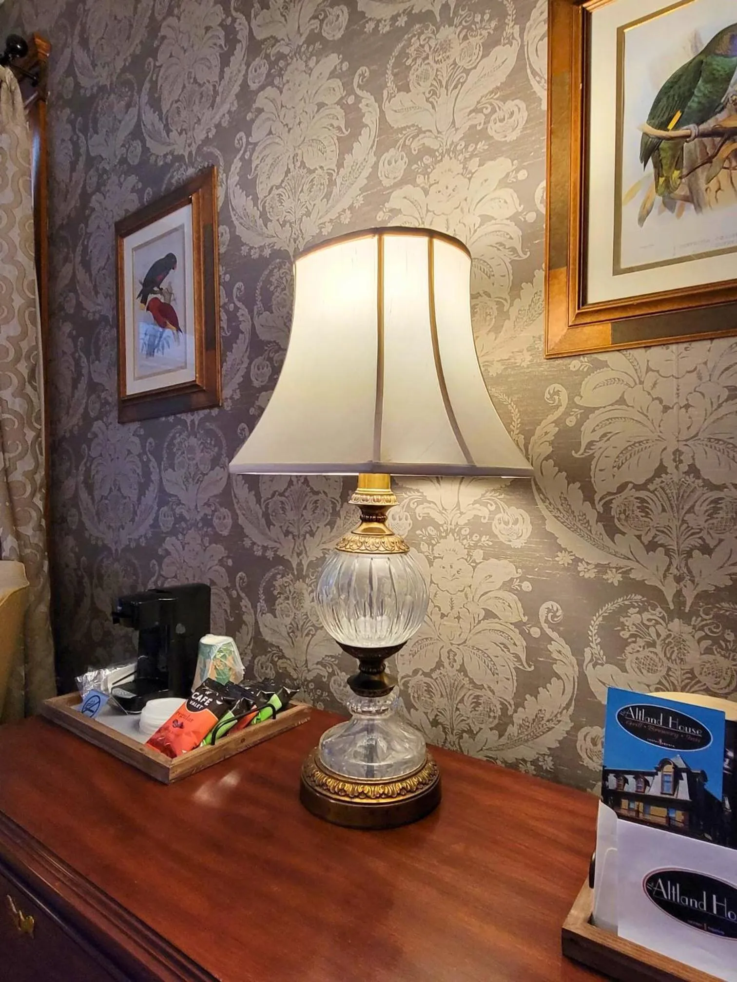 Altland House Inn & Suites