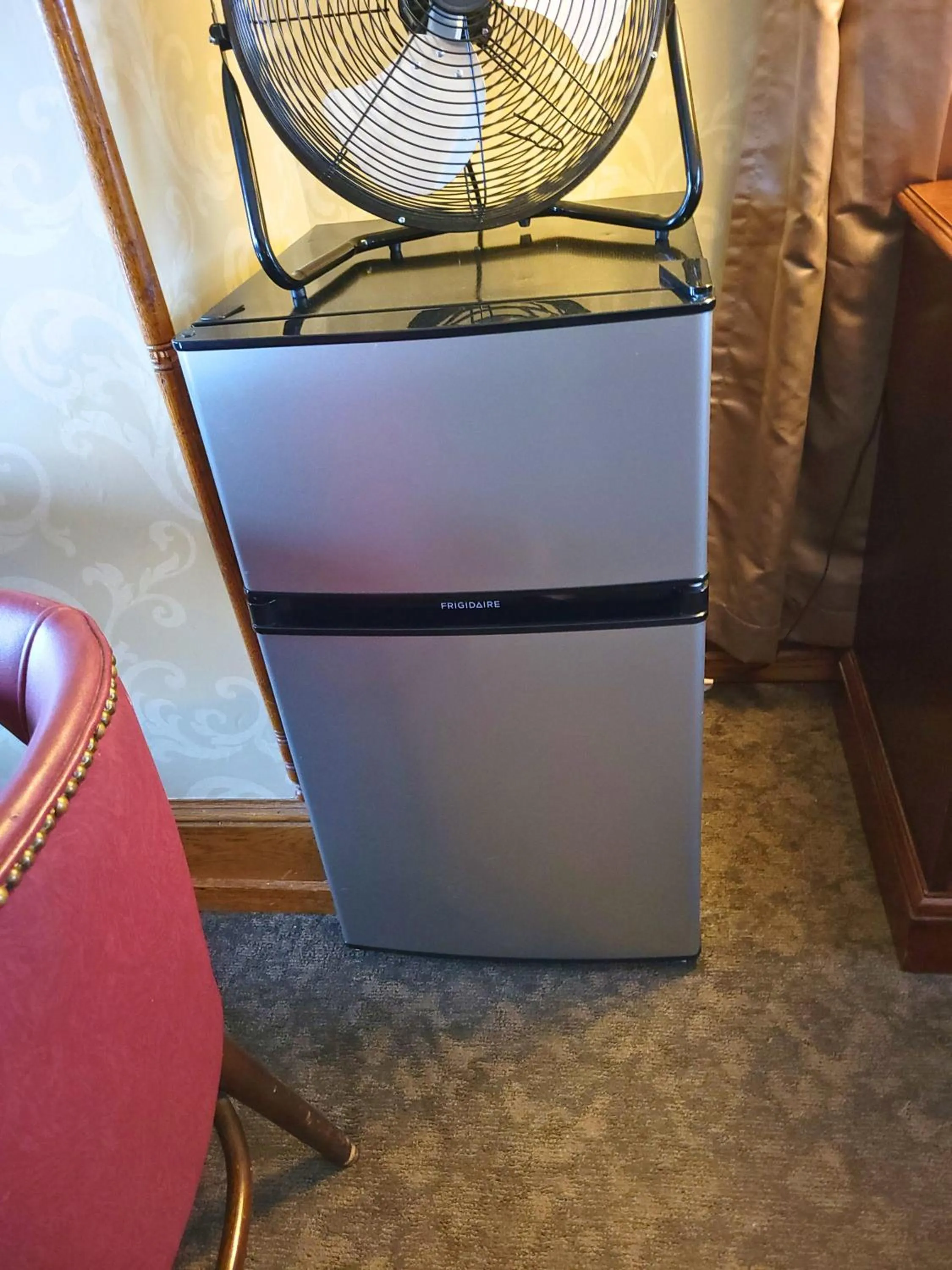 Altland House Inn & Suites