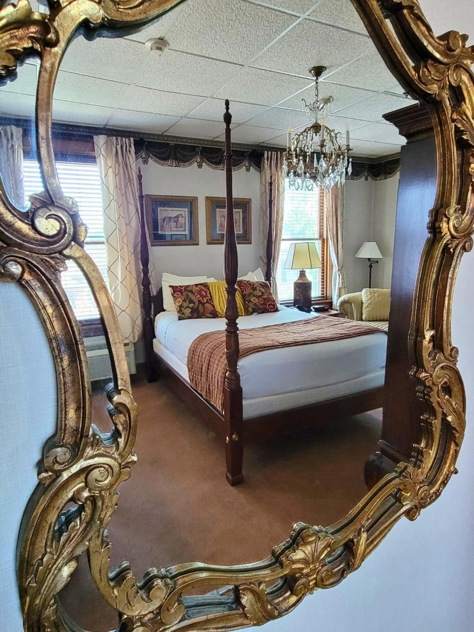 Bedroom, Bed in Altland House Inn & Suites