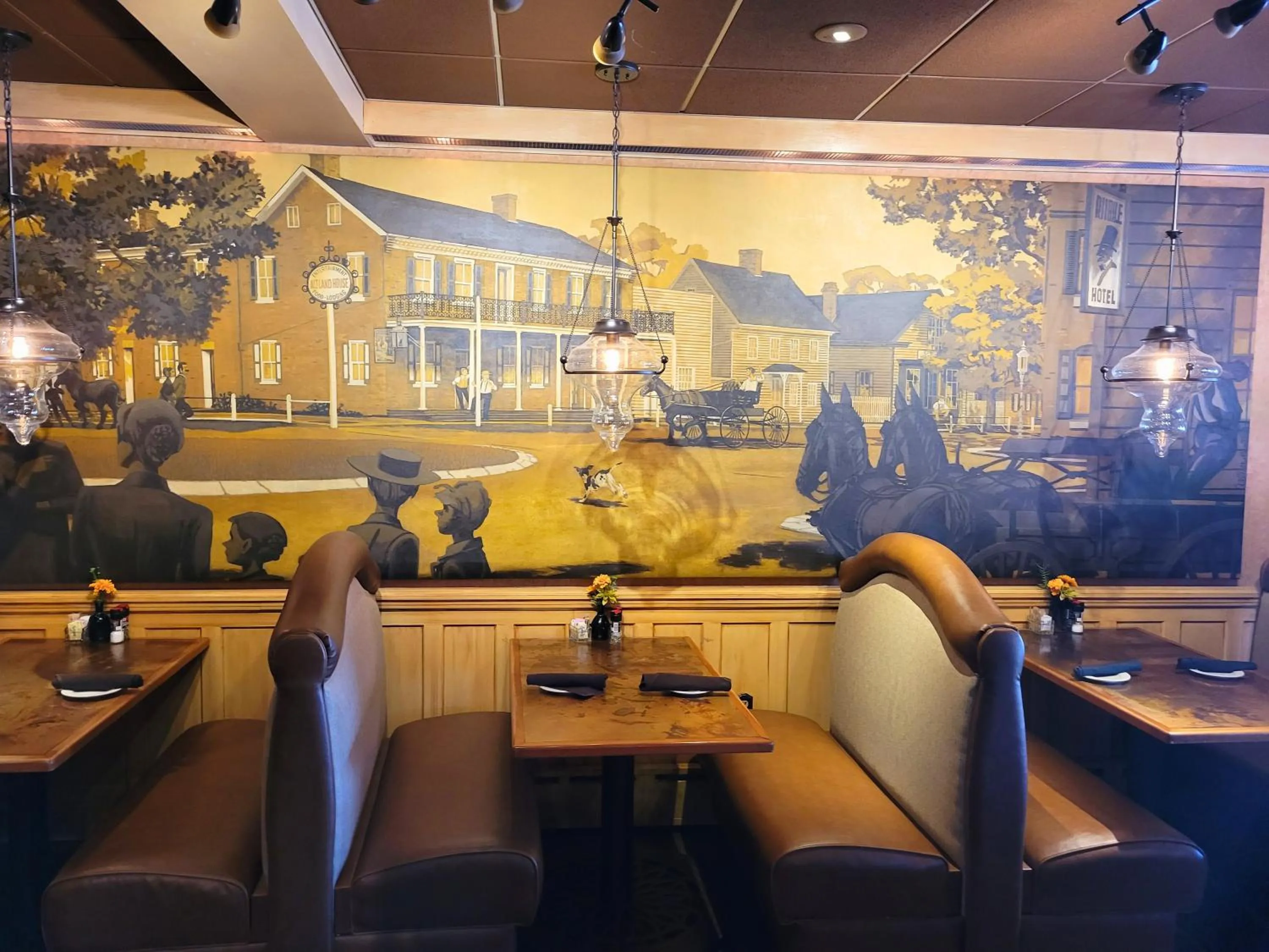 Restaurant/places to eat in Altland House Inn & Suites