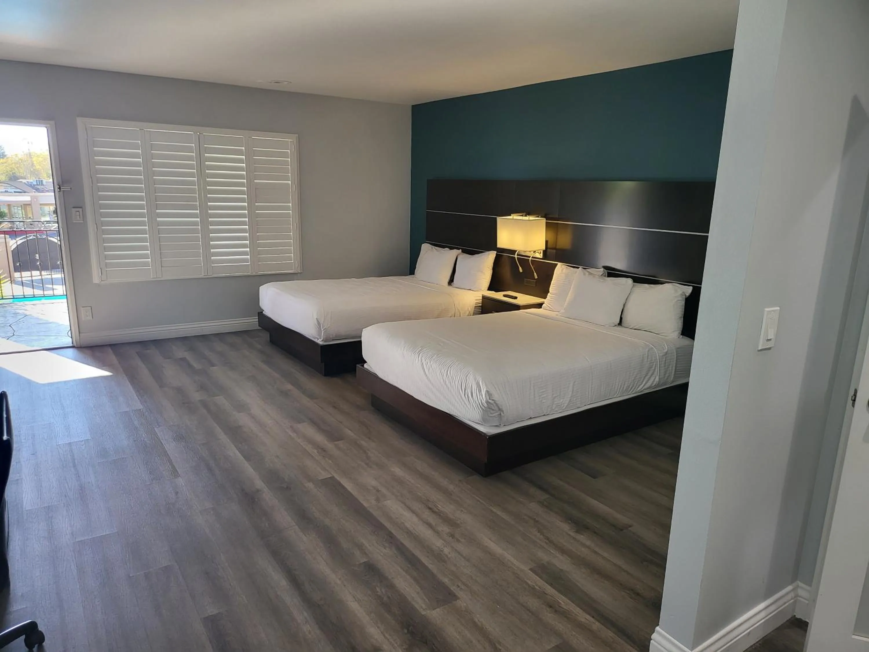 Bedroom, Bed in Motel 6 Vallejo, CA - Napa Valley