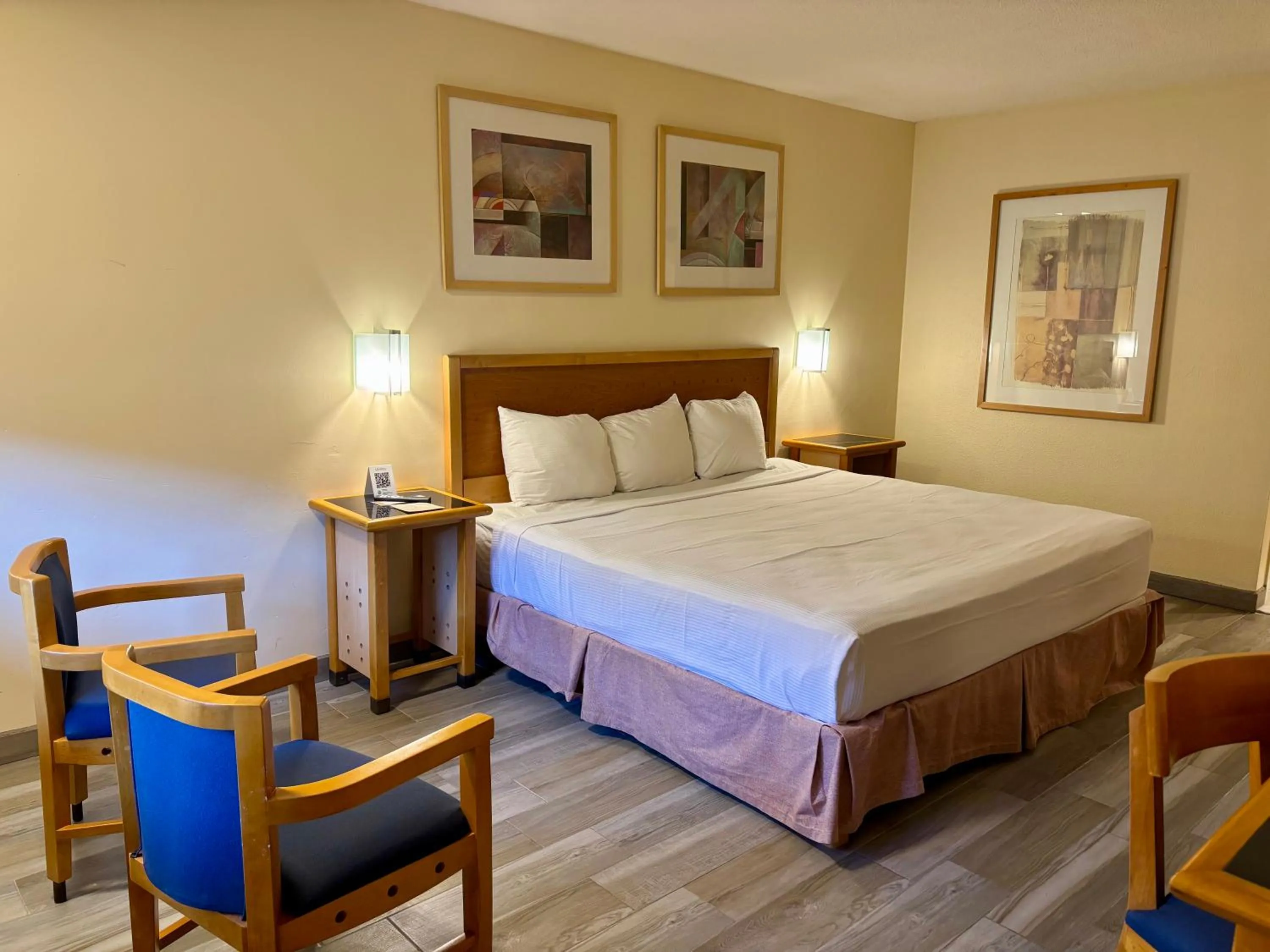 Bed in Hotel Colonial Ciudad Juarez