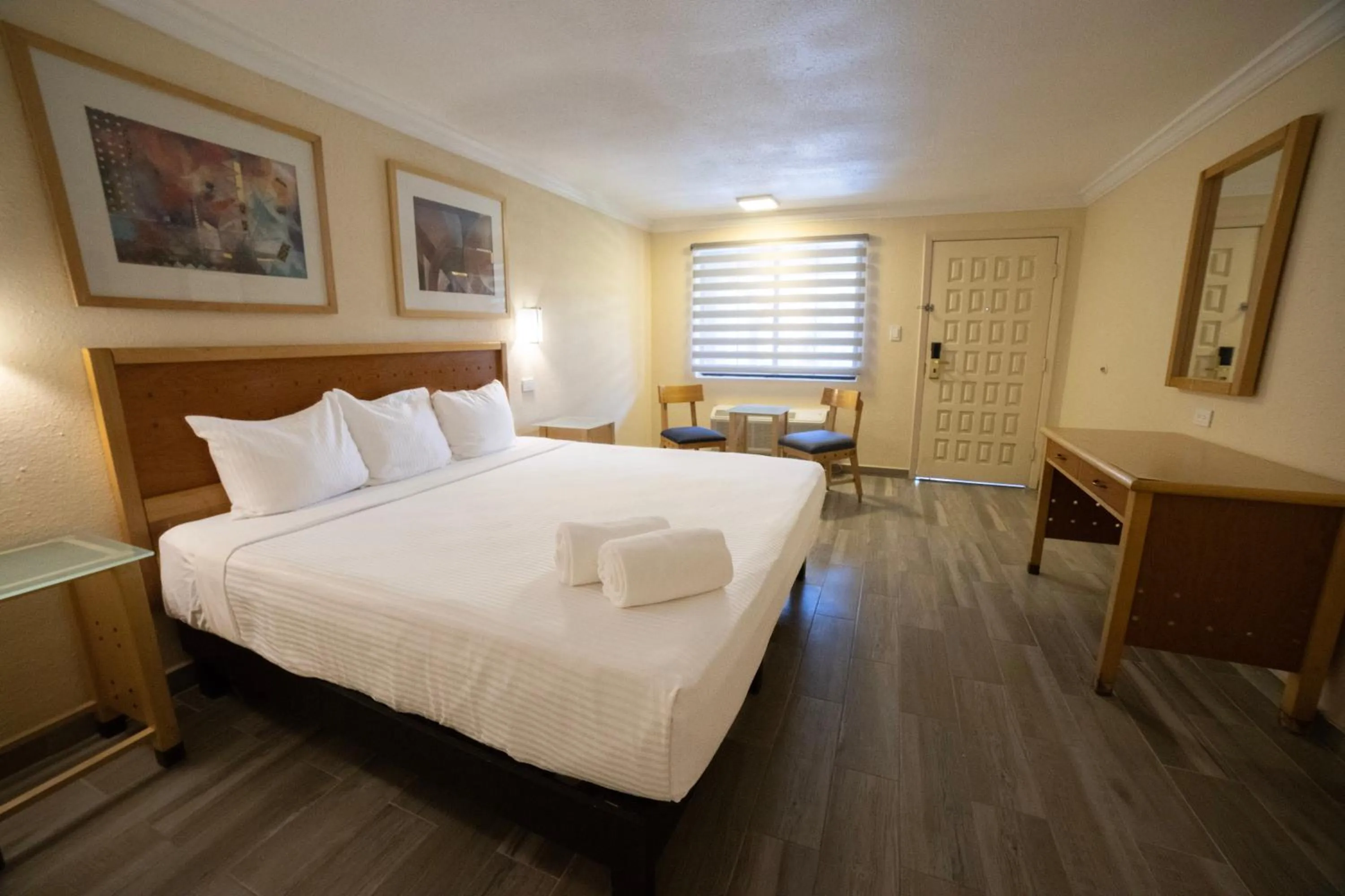 Bed in Hotel Colonial Ciudad Juarez