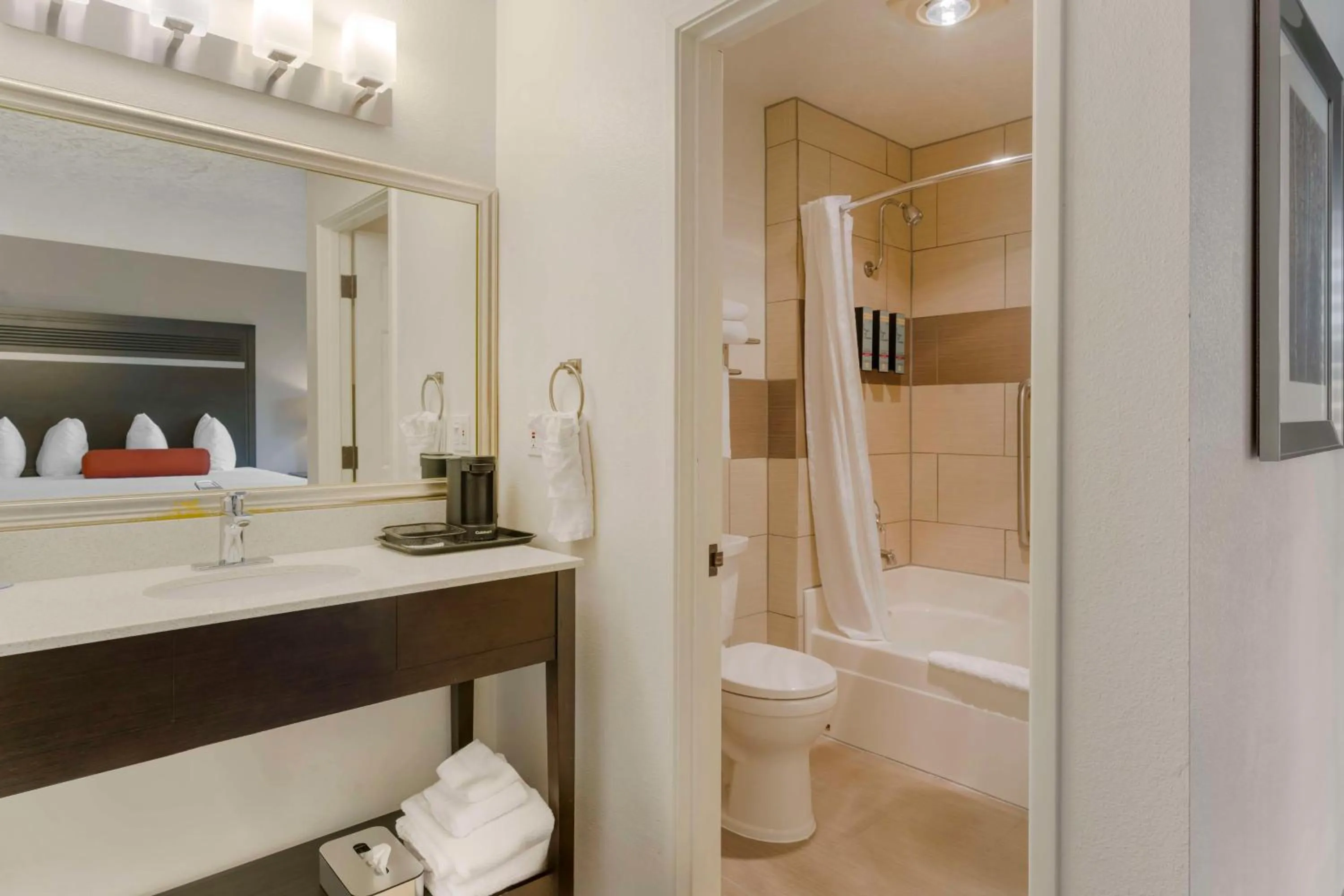 Bedroom in Best Western Corvallis