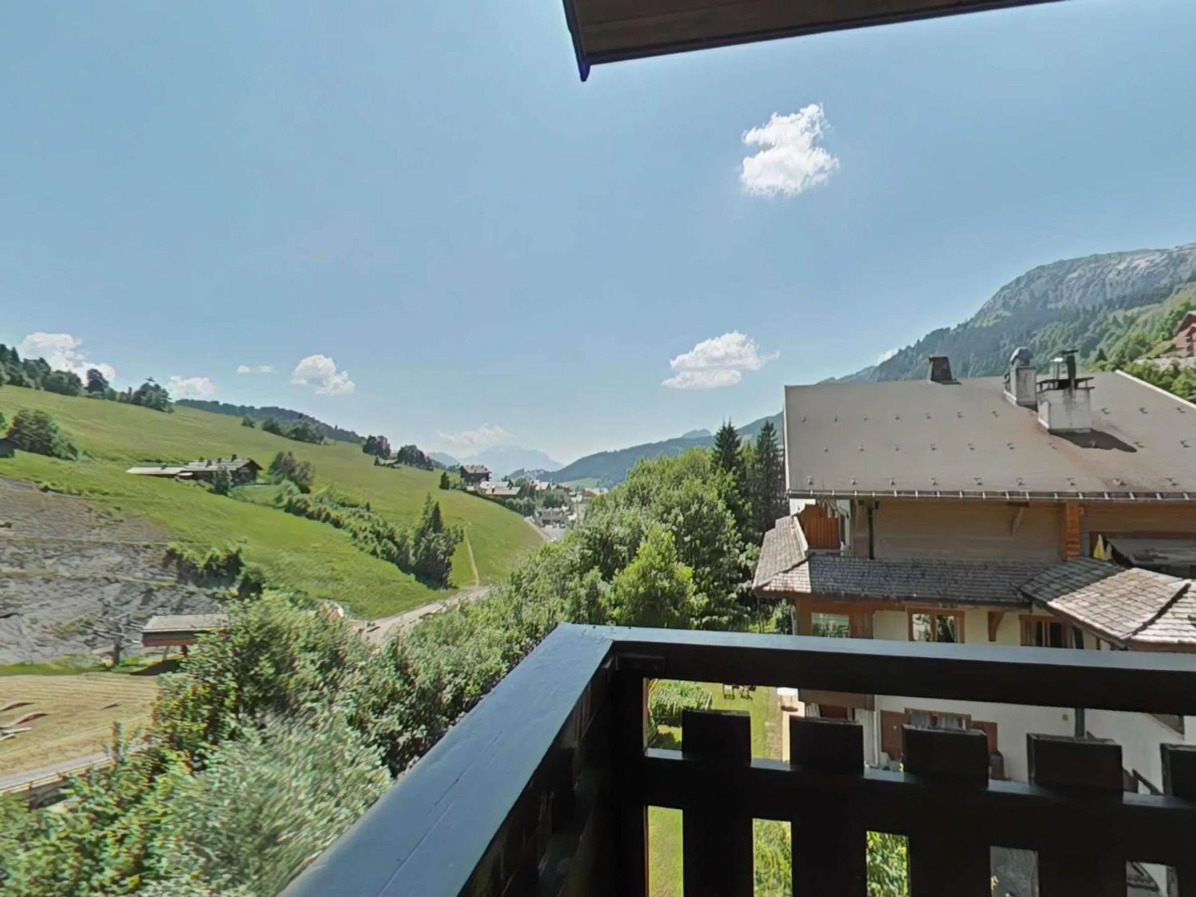 Appt 3 pièces avec mezzanine, 6 couchages, proche commerces et pistes, parking couvert - FR-1-241-189