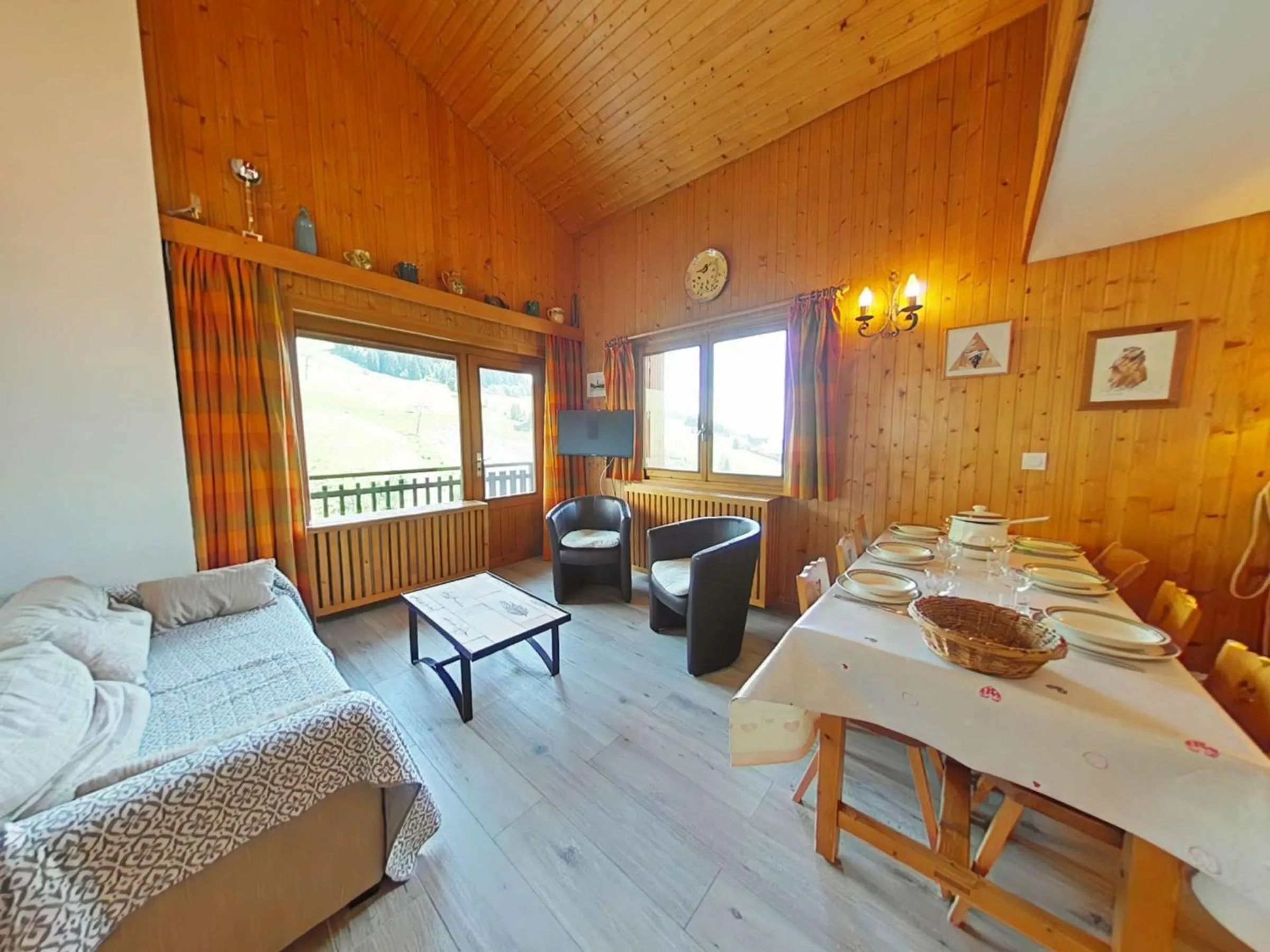 Bed in Appt 3 pièces avec mezzanine, 6 couchages, proche commerces et pistes, parking couvert - FR-1-241-189