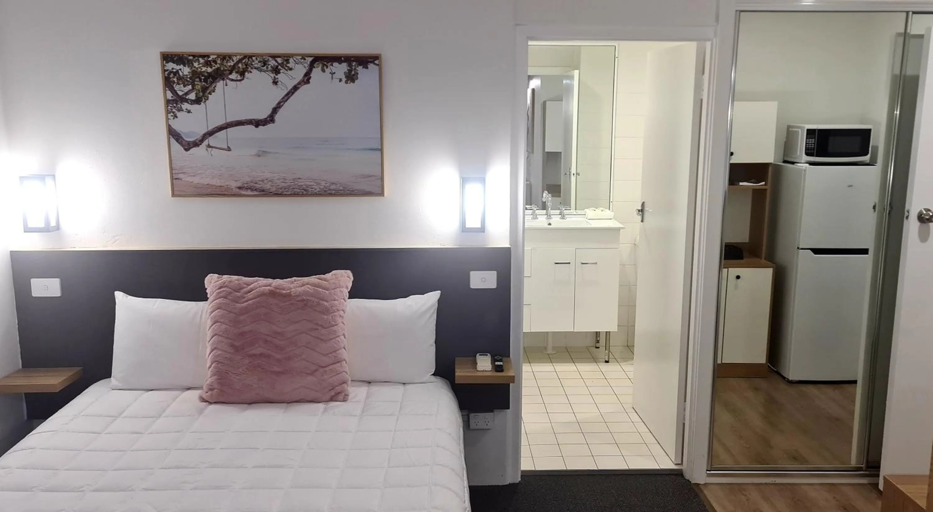 Family Suite in Golden Sands Motor Inn