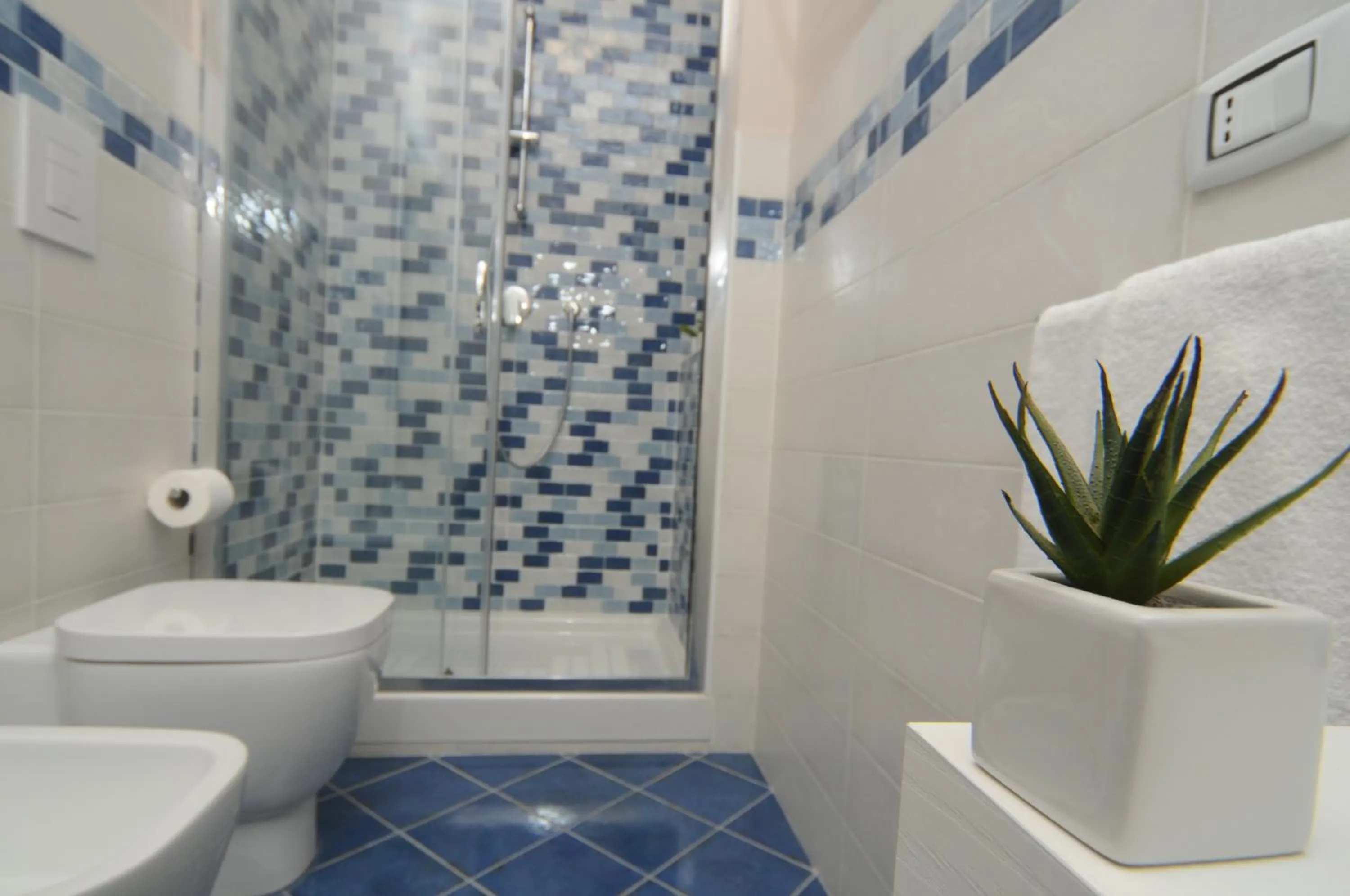 Shower in La Casa di Giorgio B&B