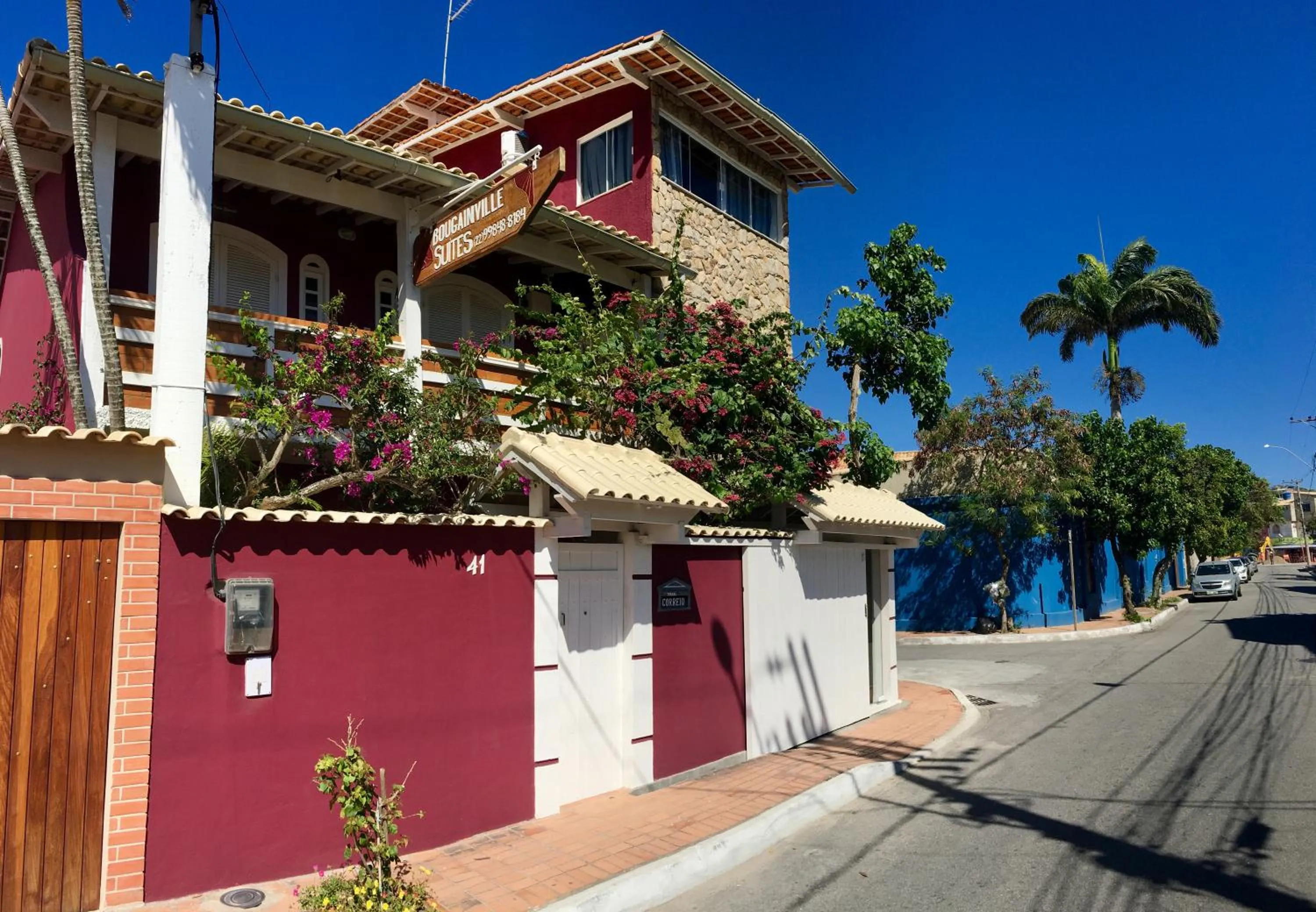 Property building in Bougainville Suítes