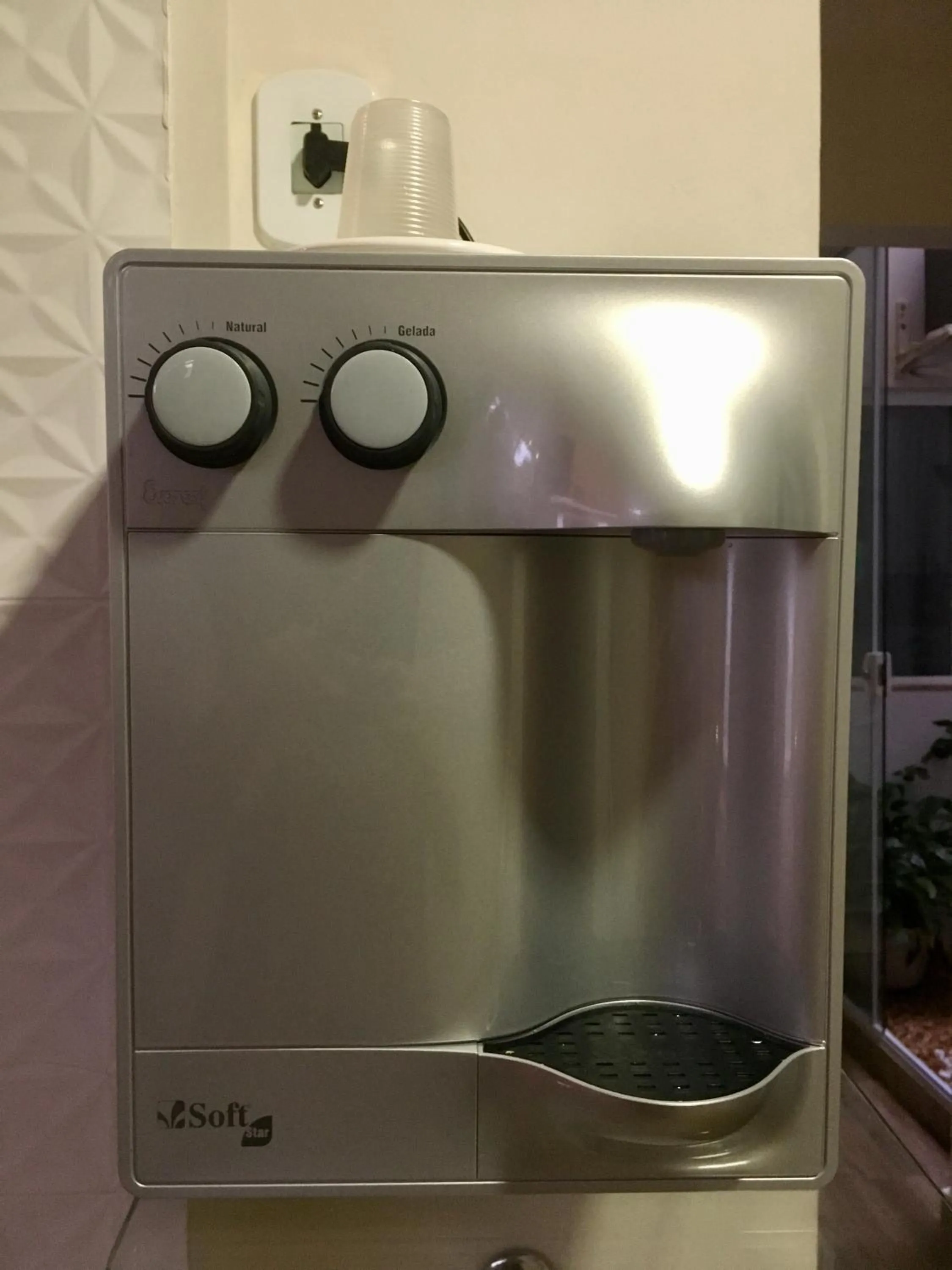 Coffee/tea facilities in Bougainville Suítes