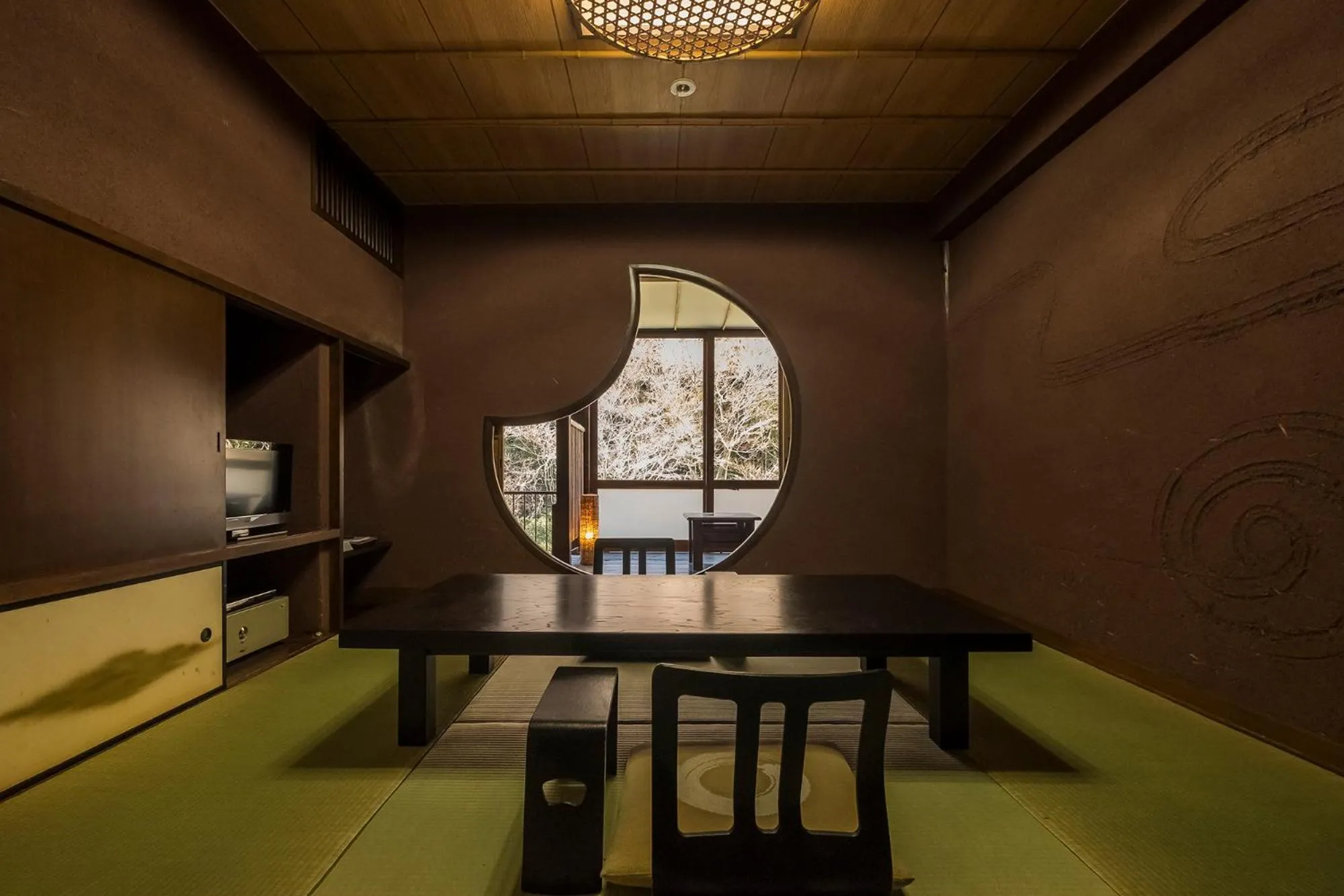 Photo of the whole room, Bed in Shiunso