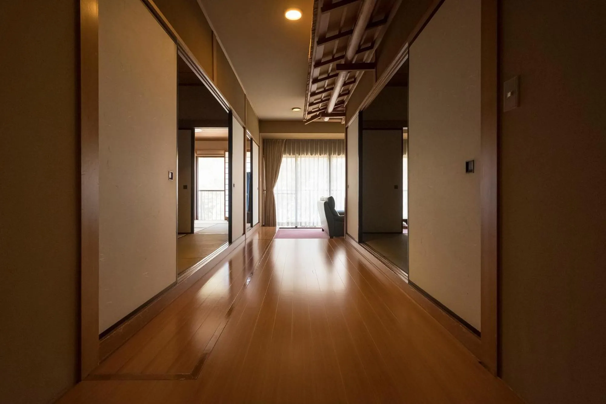 Photo of the whole room in Shiunso