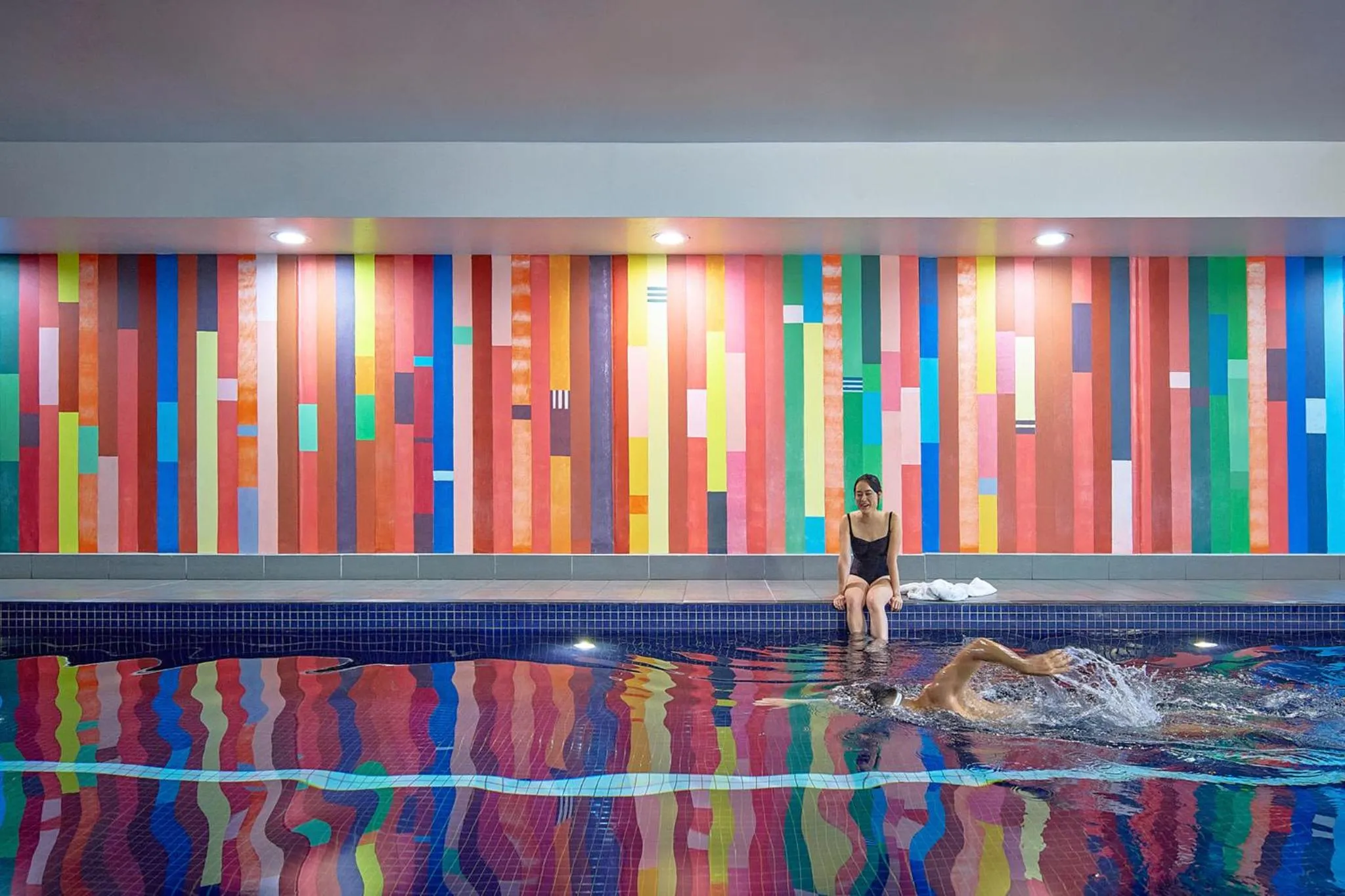 Swimming pool in Meriton Suites Campbell Street, Sydney