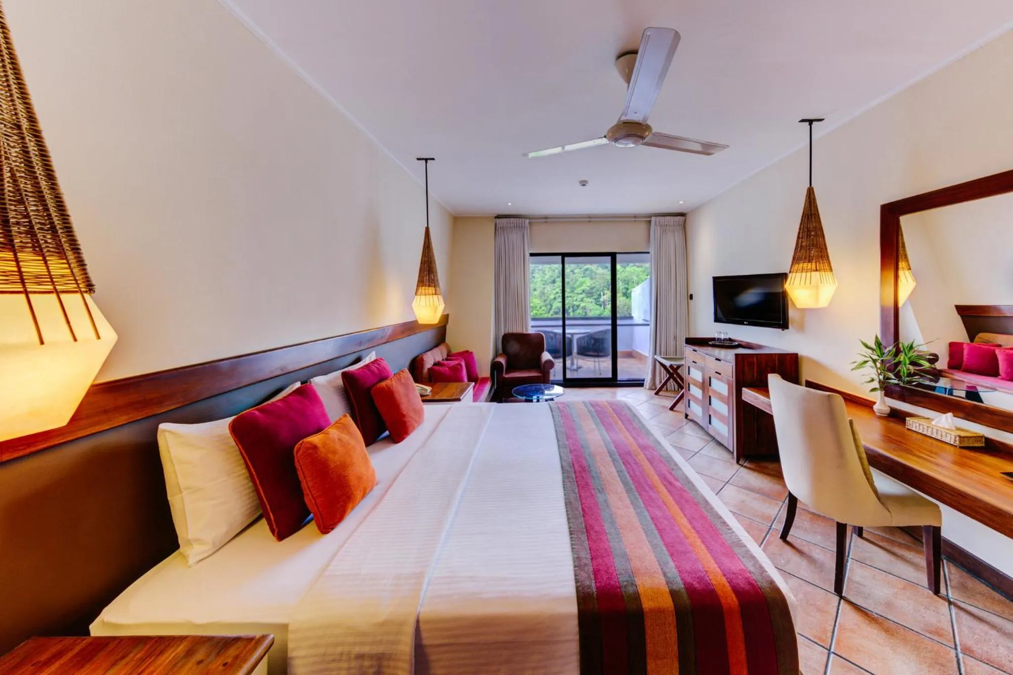 Property building, Bed in Cinnamon Citadel Kandy