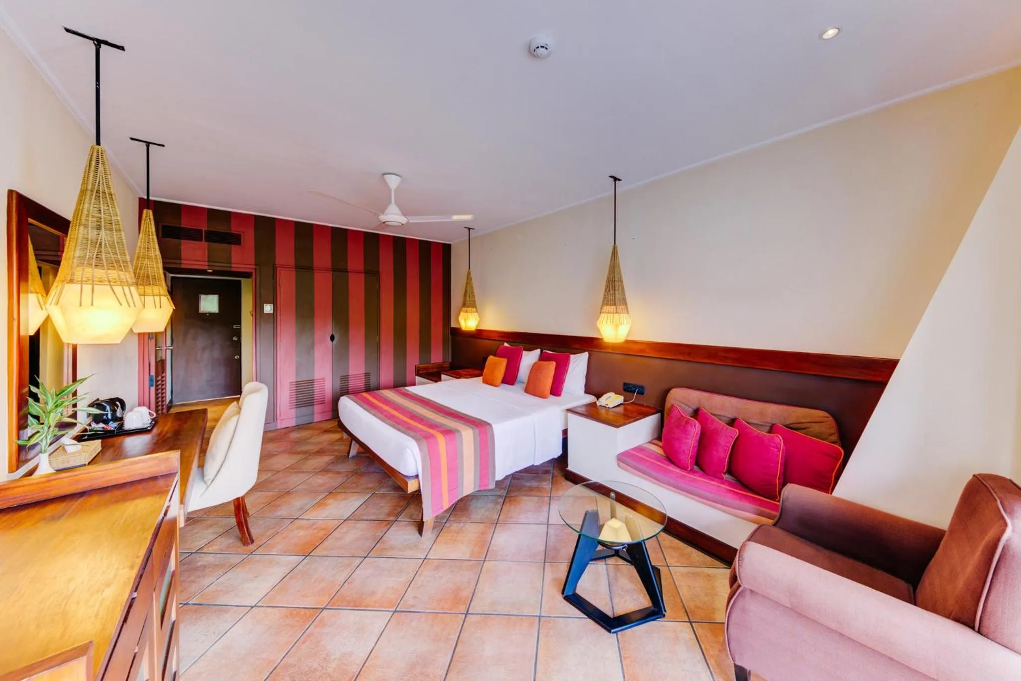 Property building, Bed in Cinnamon Citadel Kandy