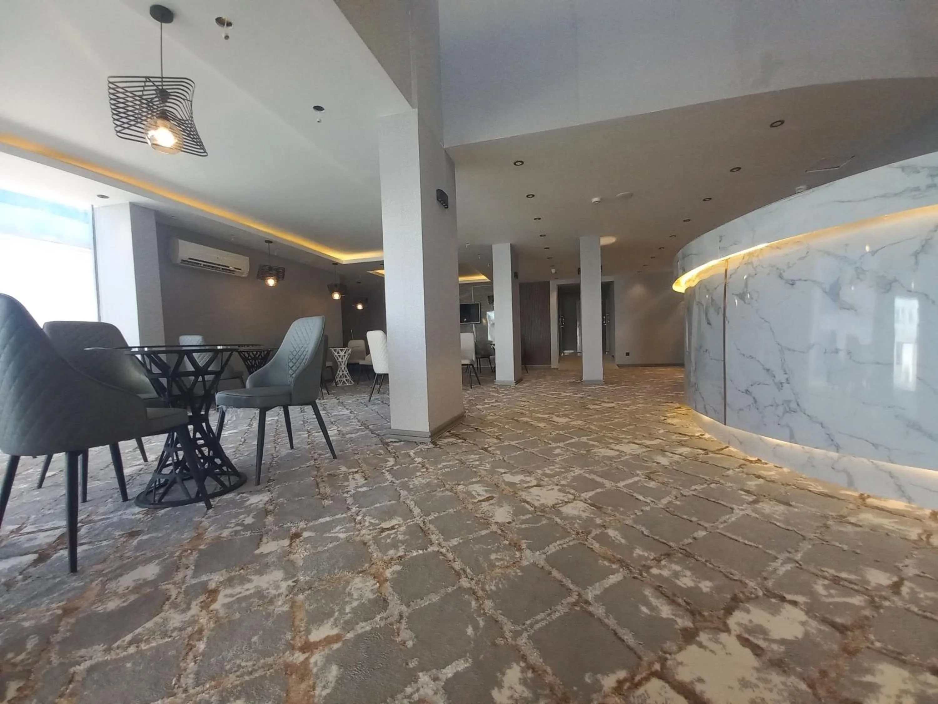 Lobby or reception in Sur Hotel