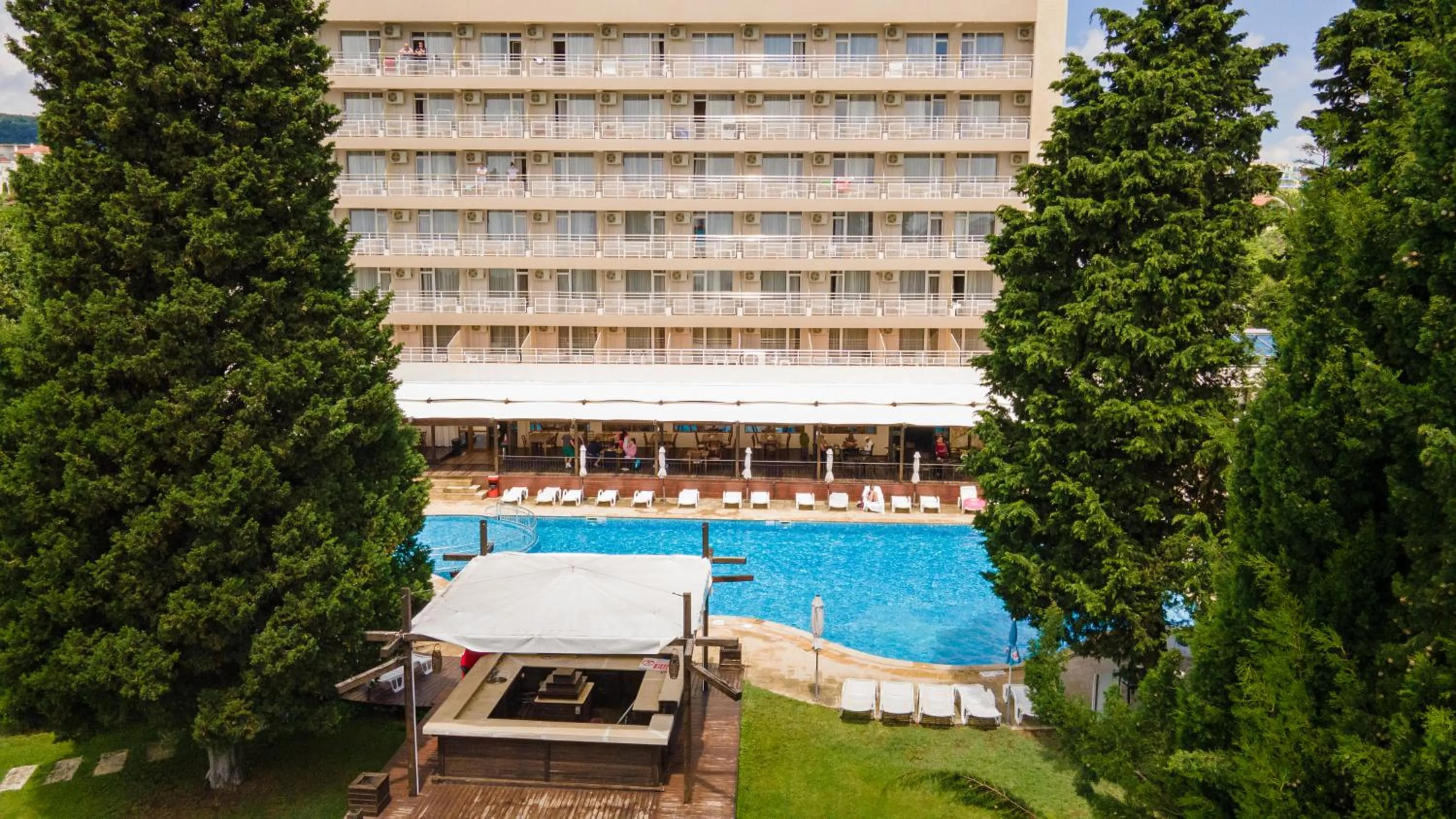 Property building in Detelina Hotel