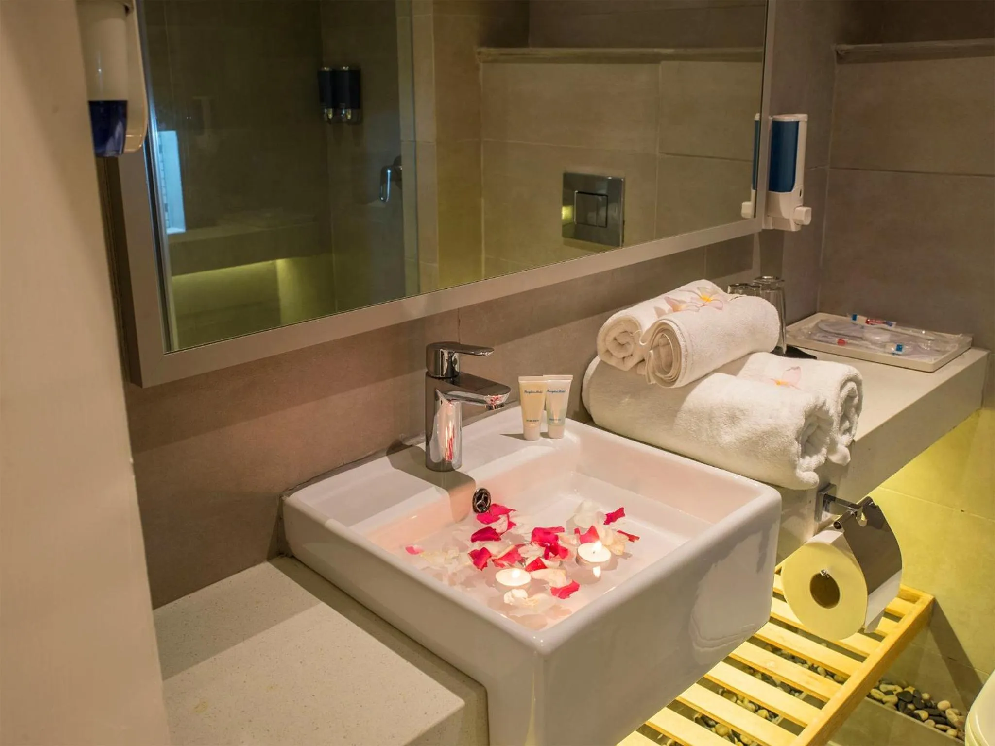 Toilet in Pereybere Hotel & Spa