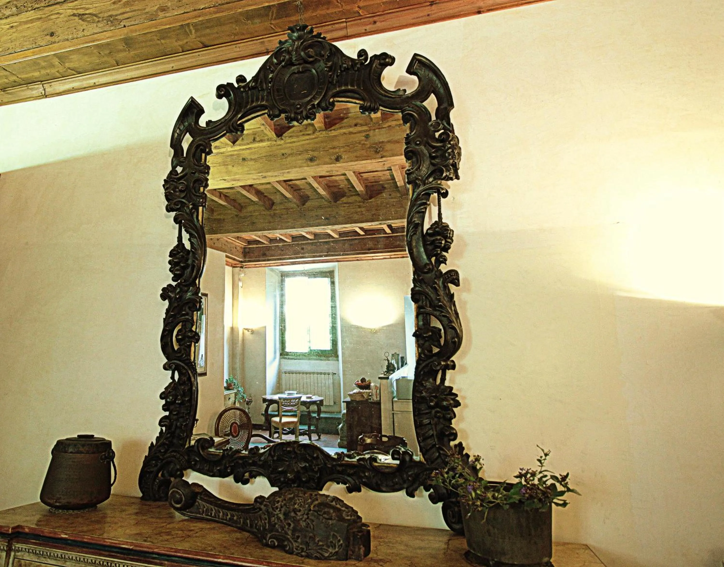 Decorative detail in Domus Giorgio