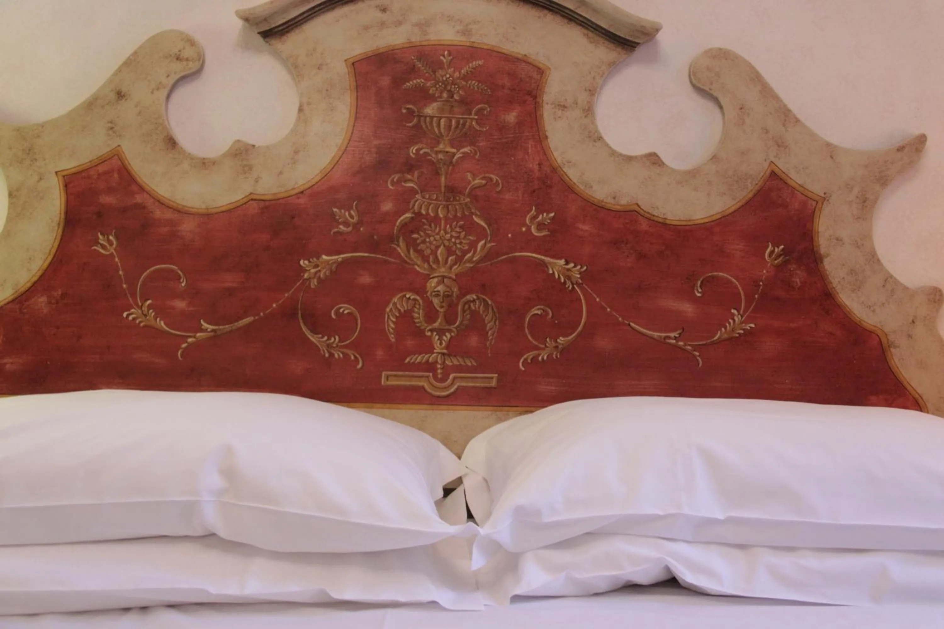 Decorative detail, Bed in Domus Giorgio