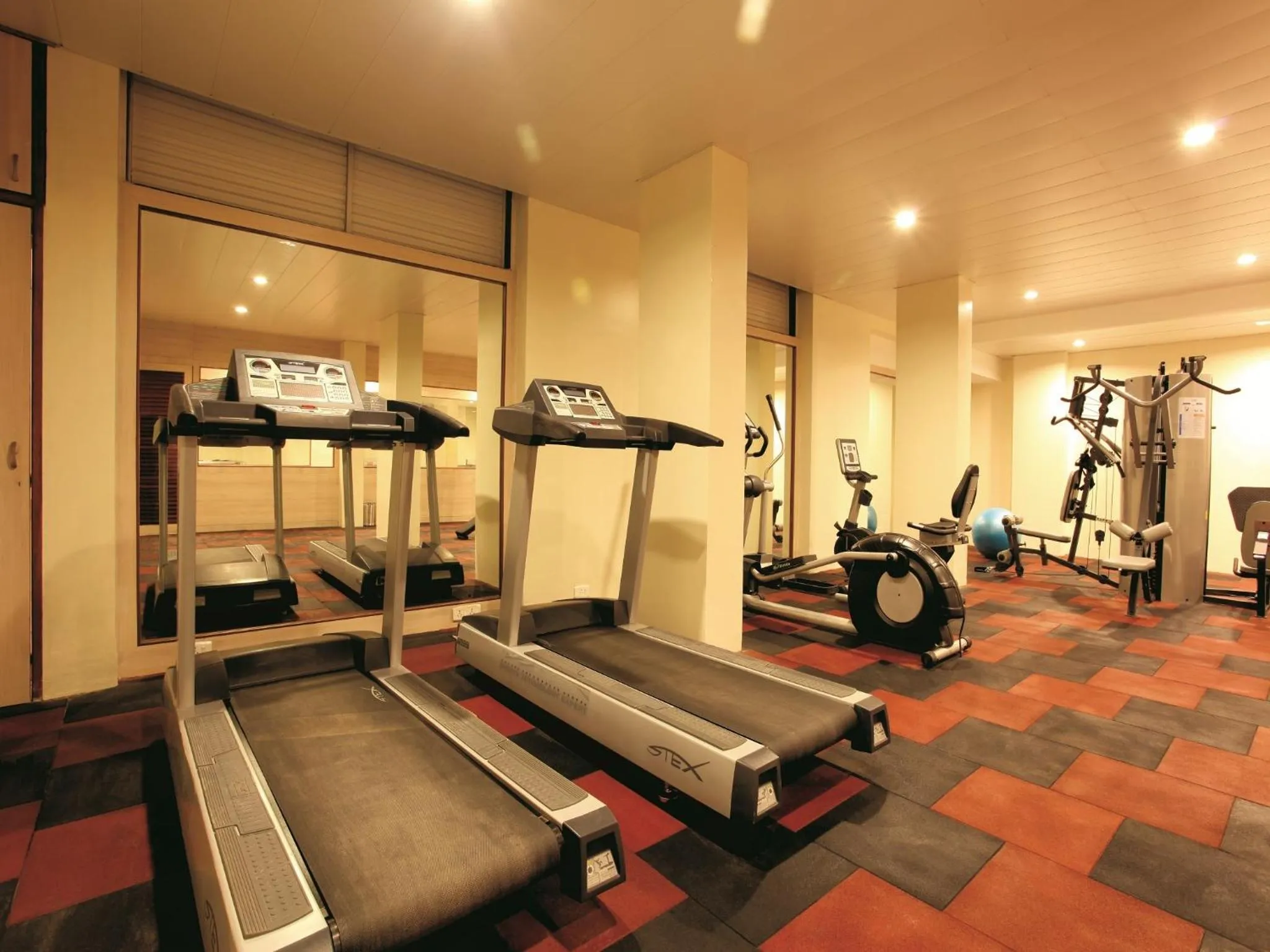 Fitness centre/facilities in Evershine Resort & Spa