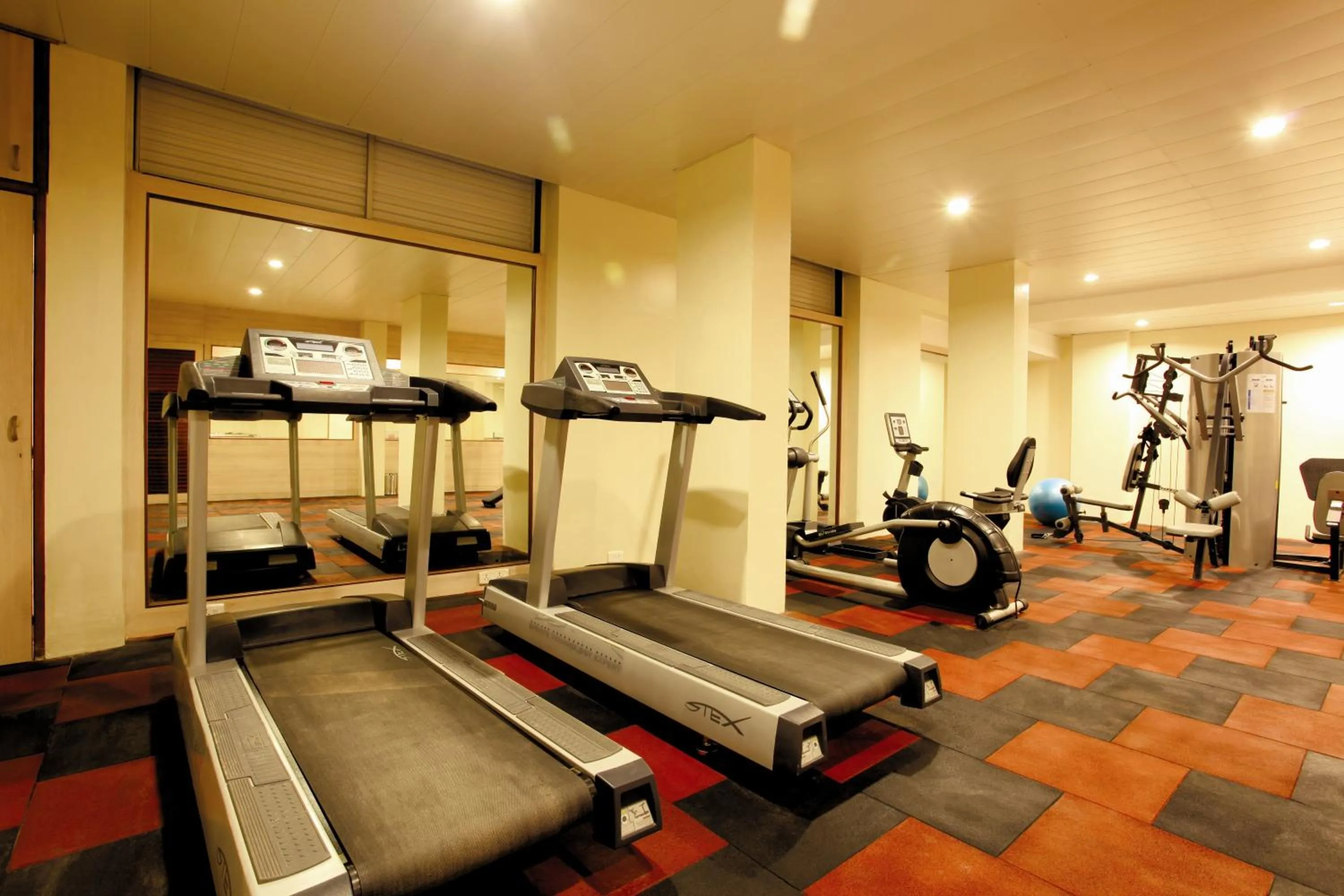 Fitness centre/facilities in Evershine Resort & Spa