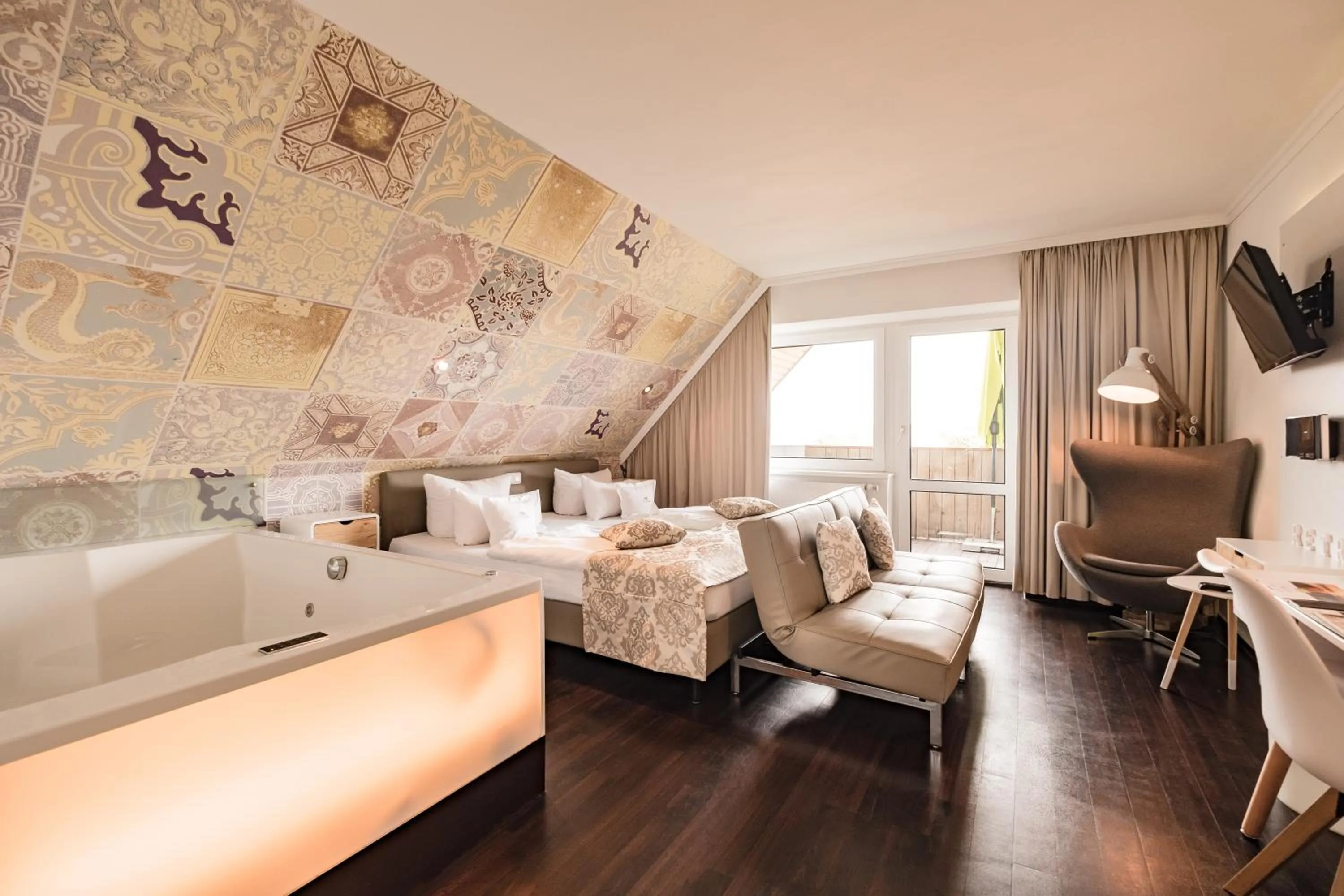 Photo of the whole room, Bed in Retro Design Hotel