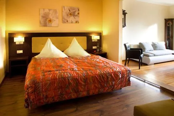 Bed in Hotel Haus Krone