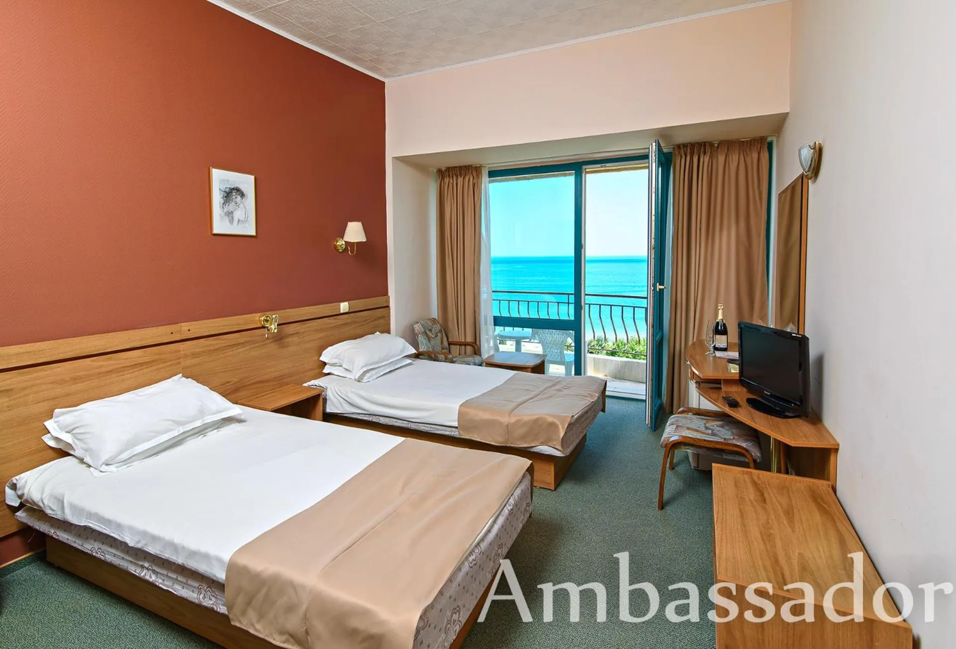 Sea view in Hotel Ambassador - Free Parking
