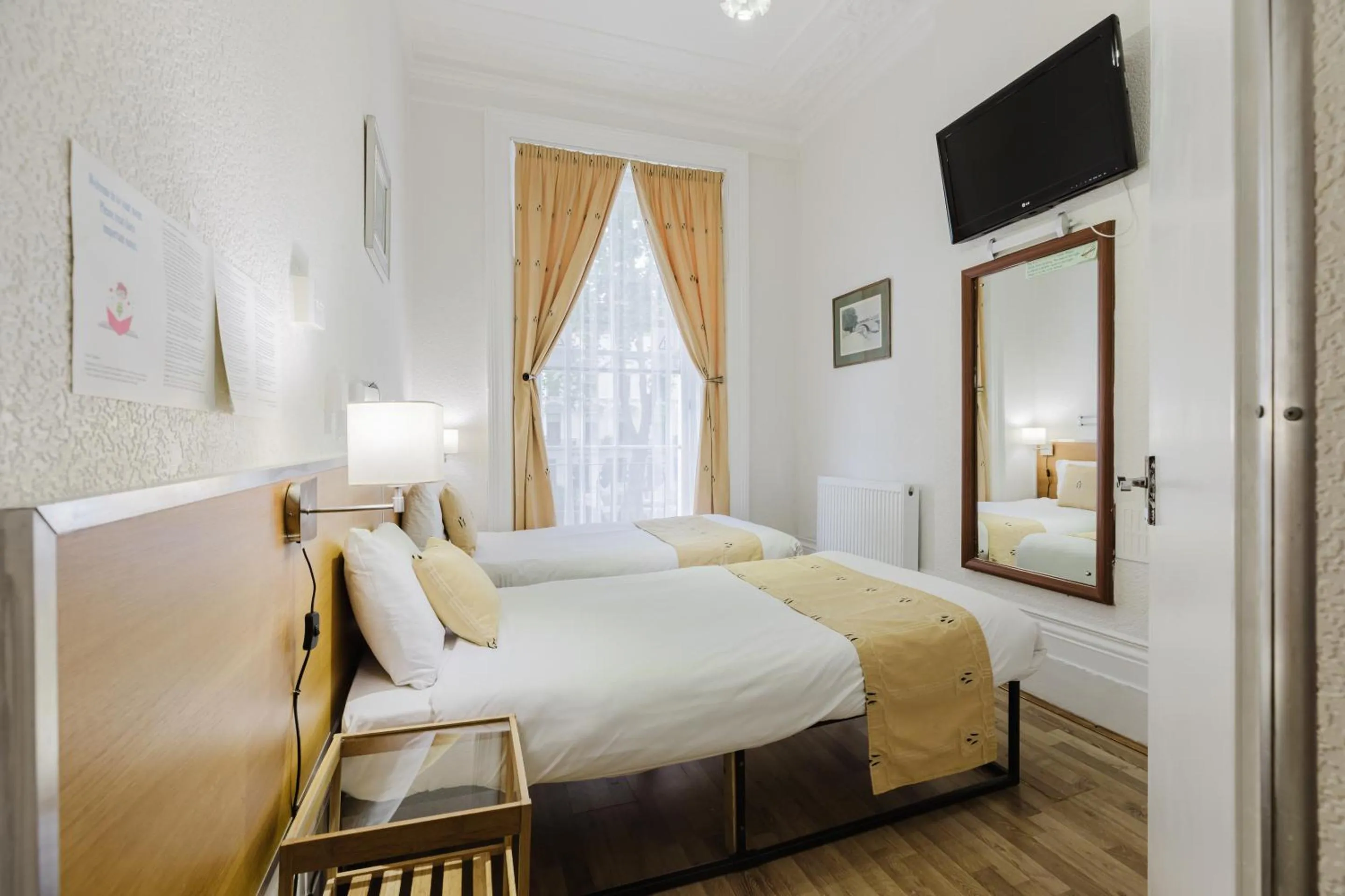 Bedroom, Bed in The Chapter Hotels - Falcon Hotel