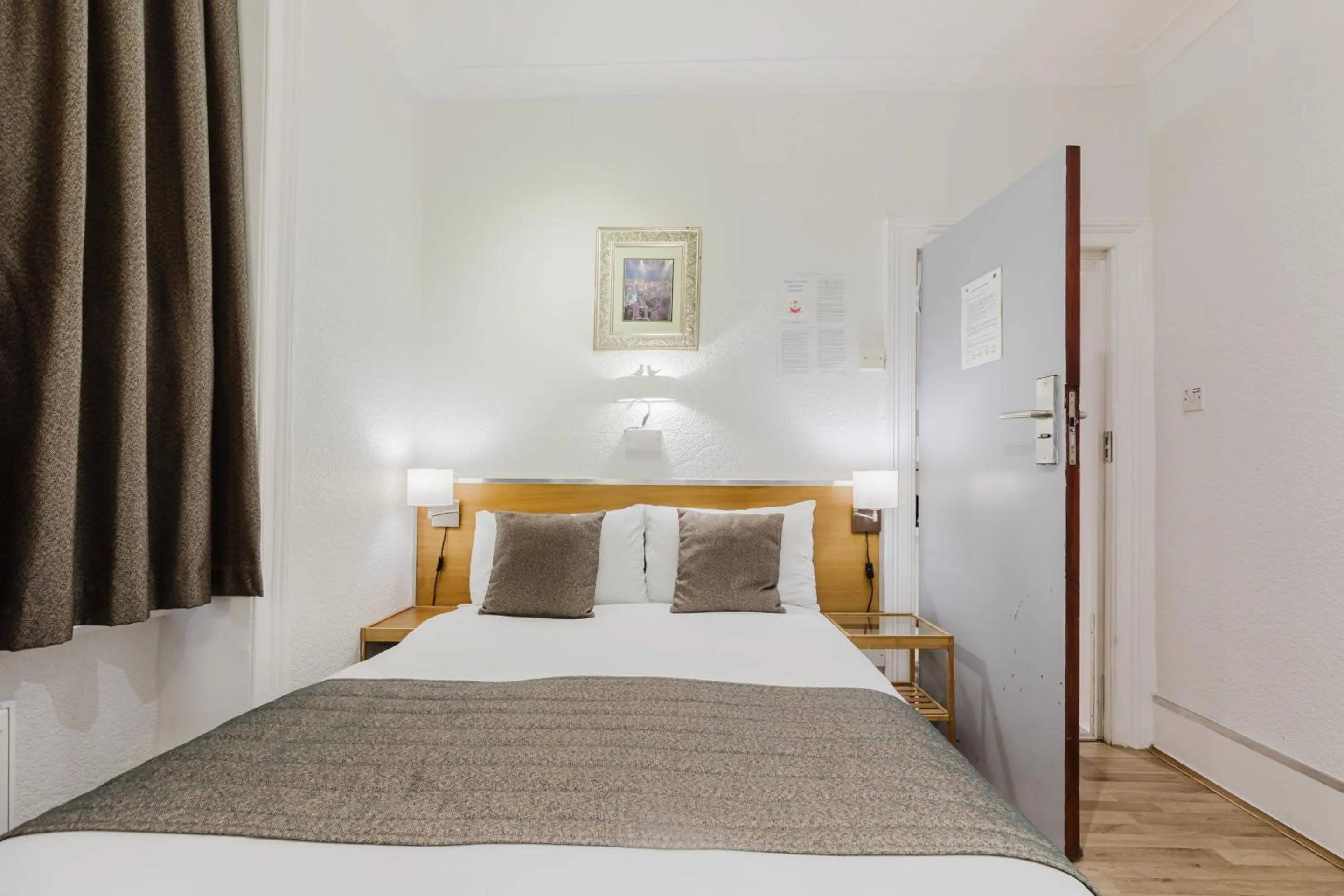 Bedroom, Bed in The Chapter Hotels - Falcon Hotel