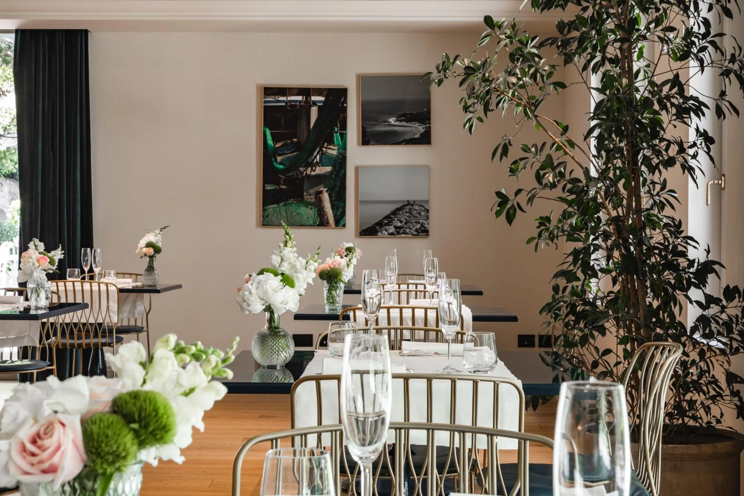 Restaurant/places to eat in SeeBay Hotel