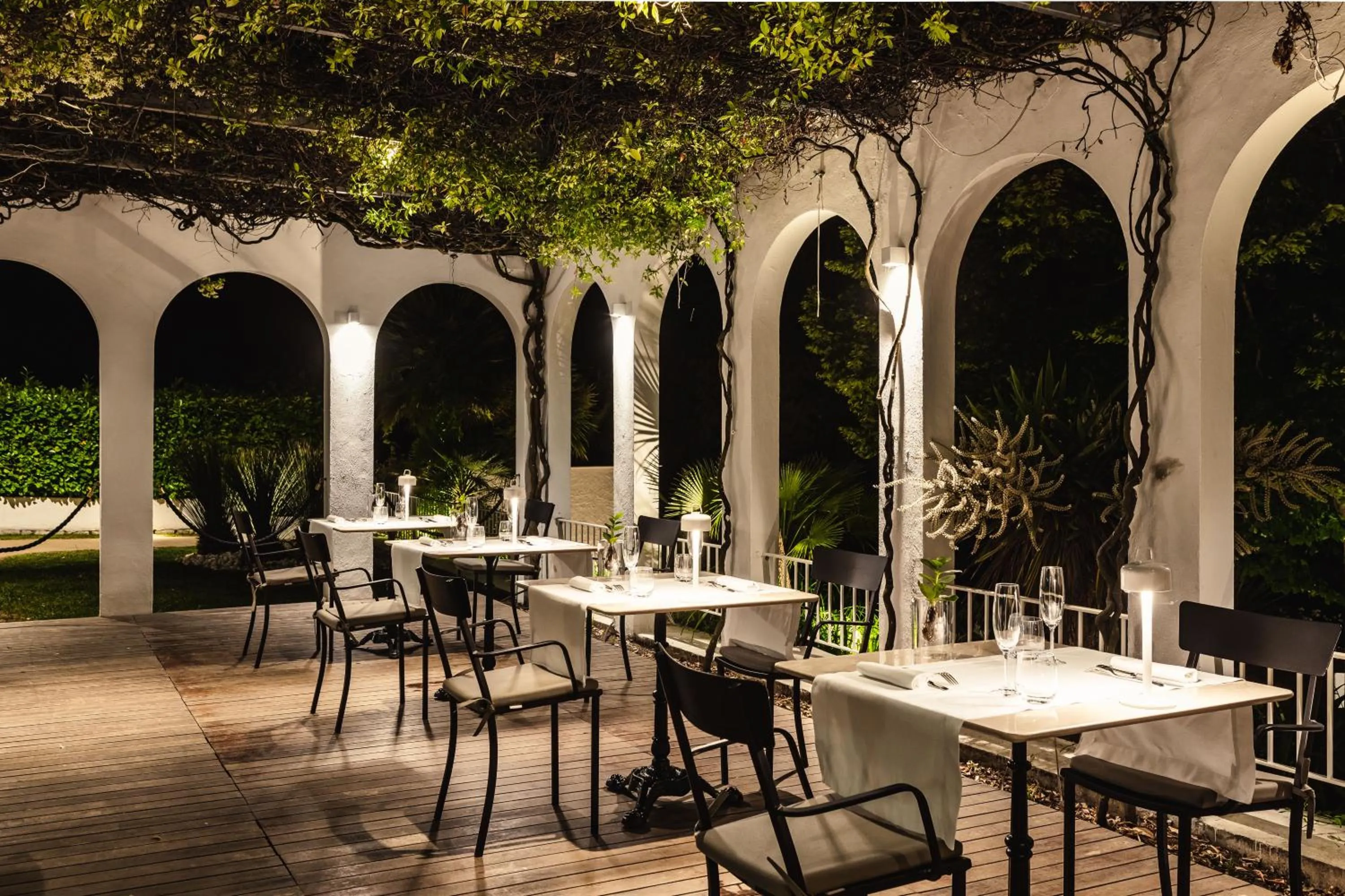 Patio in SeeBay Hotel