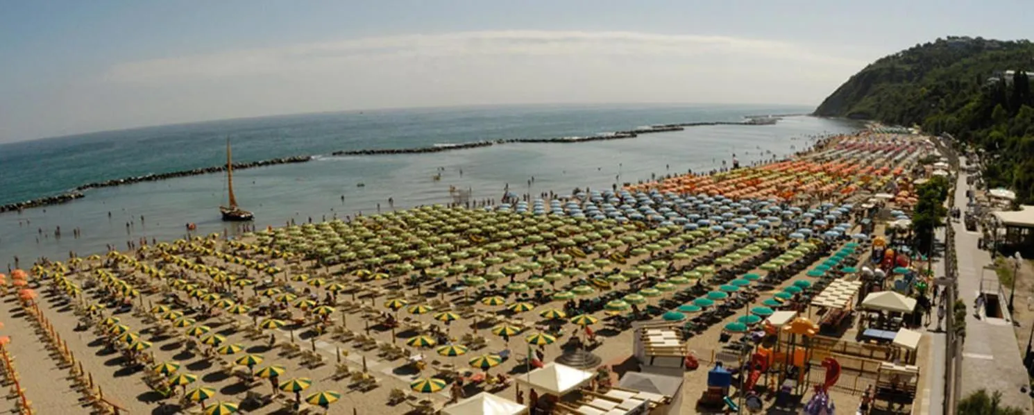 Beach in Hotel Plaza