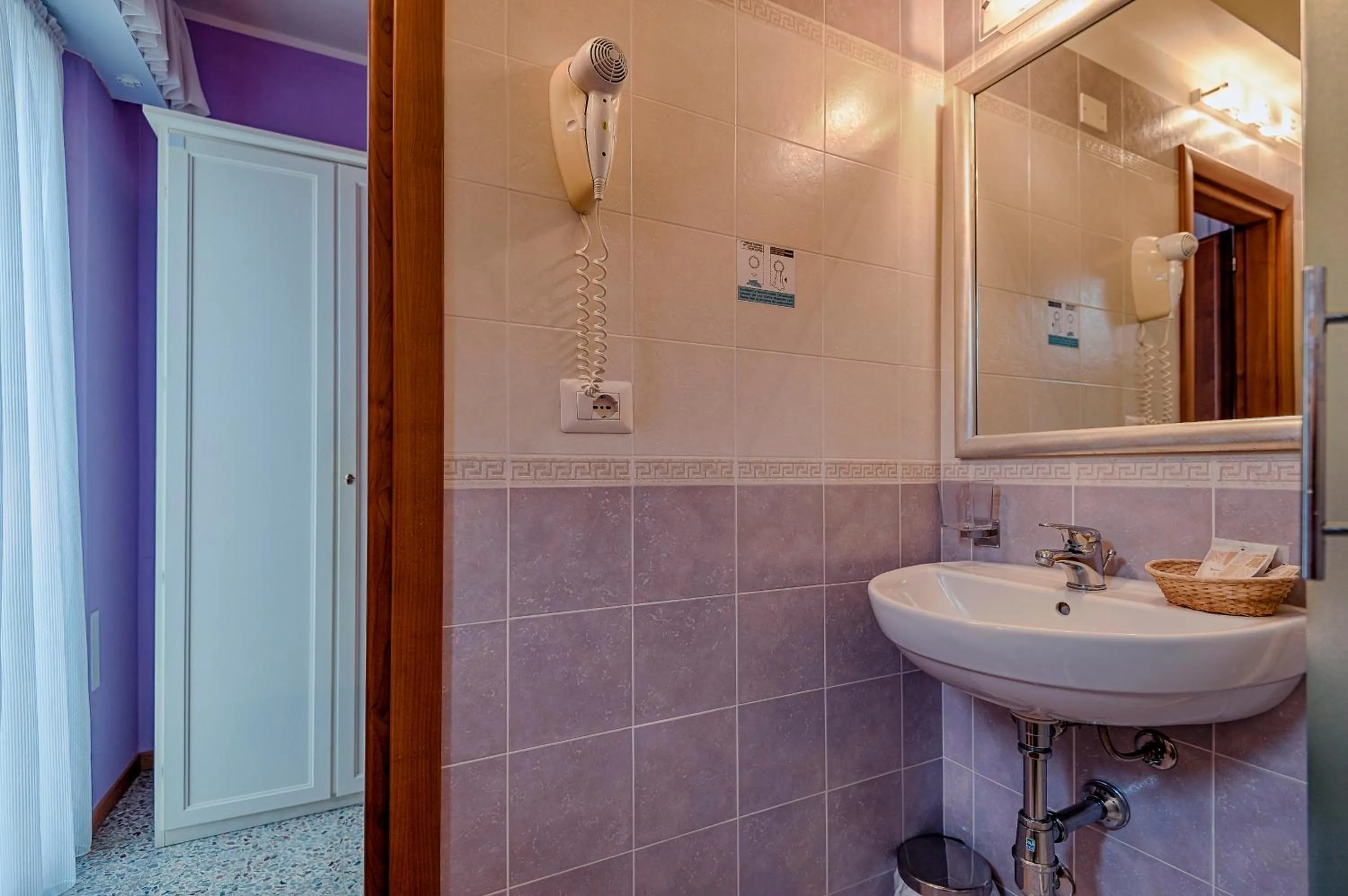 Bathroom in Hotel Plaza