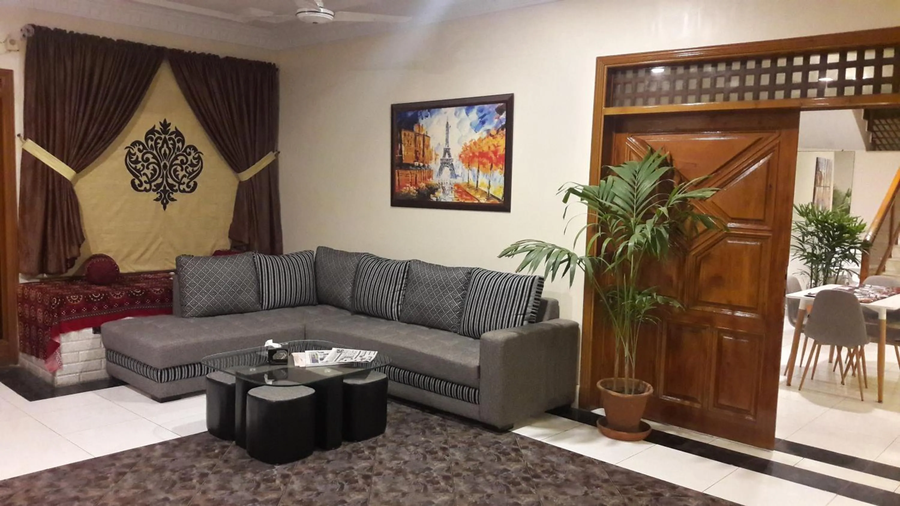 Seating area in Hotel Seven 7