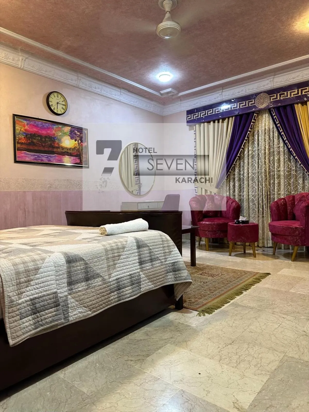 Bed in Hotel Seven 7