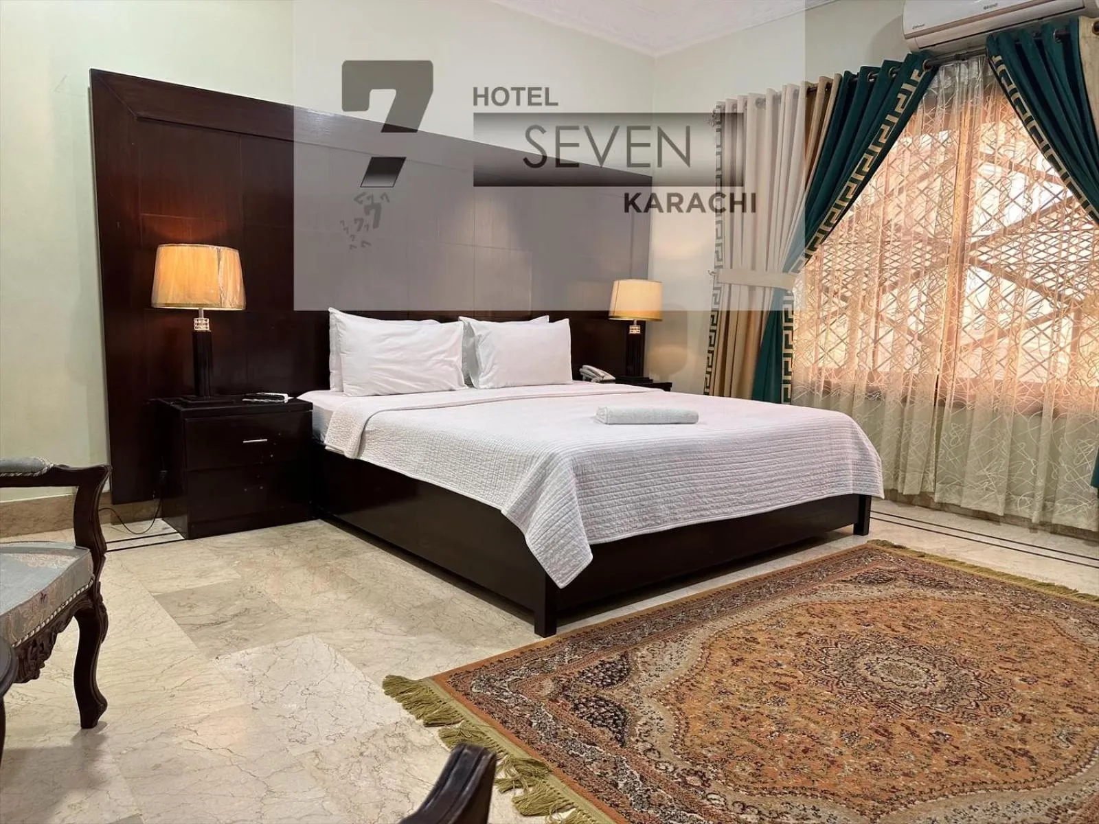 Bed in Hotel Seven 7