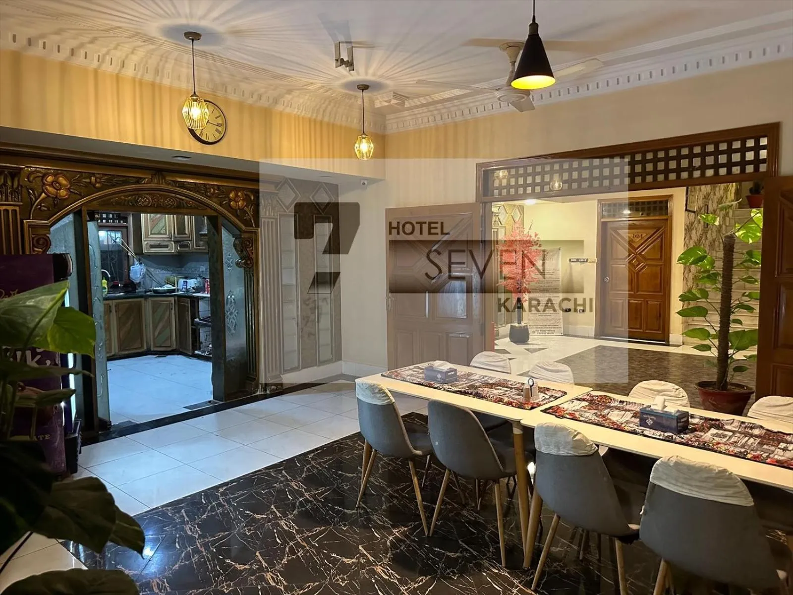 Kitchen or kitchenette in Hotel Seven 7