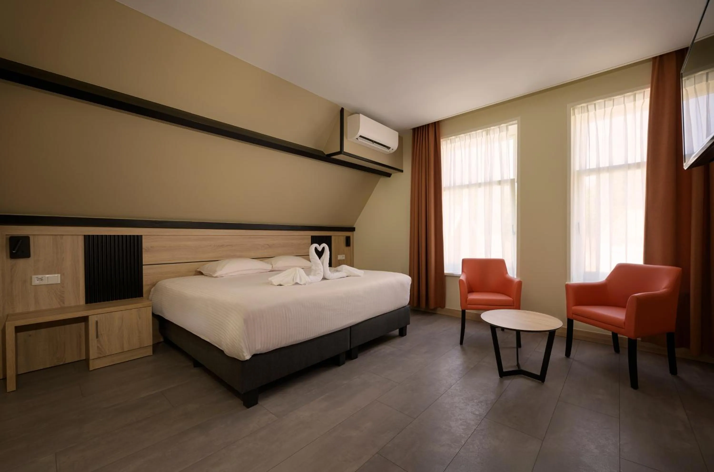 Bed in Atlas Village Brielle