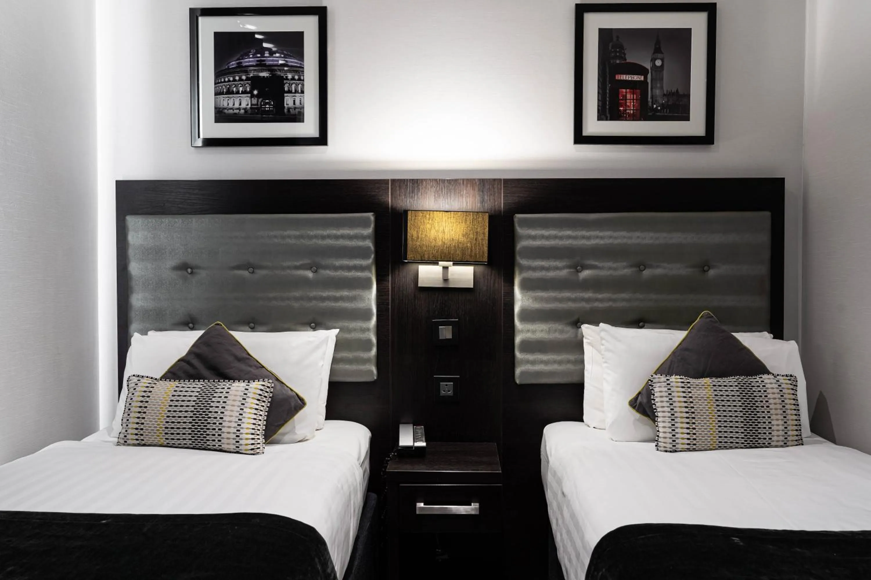 Bed in The W14 Kensington