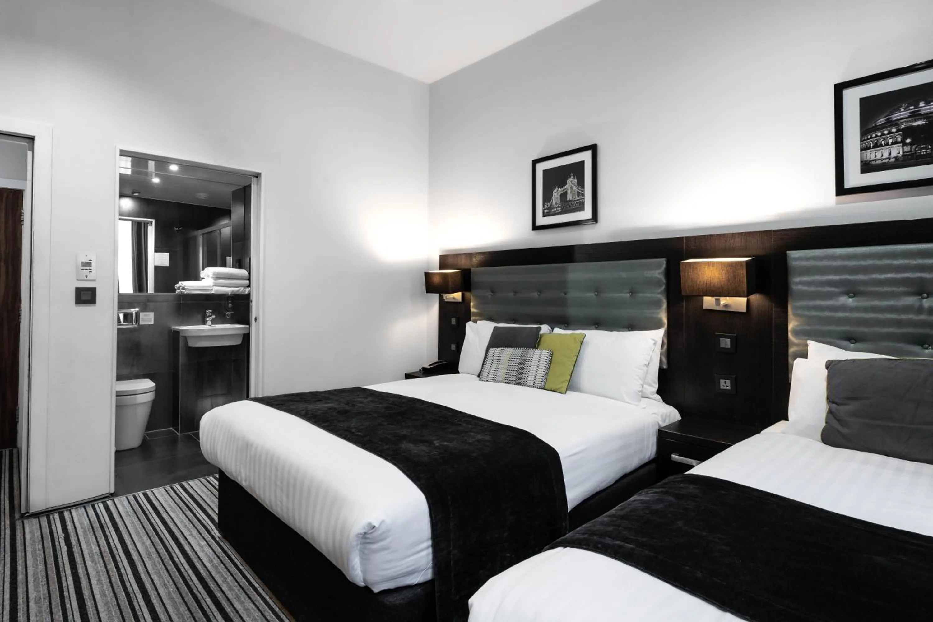 Bed in The W14 Kensington