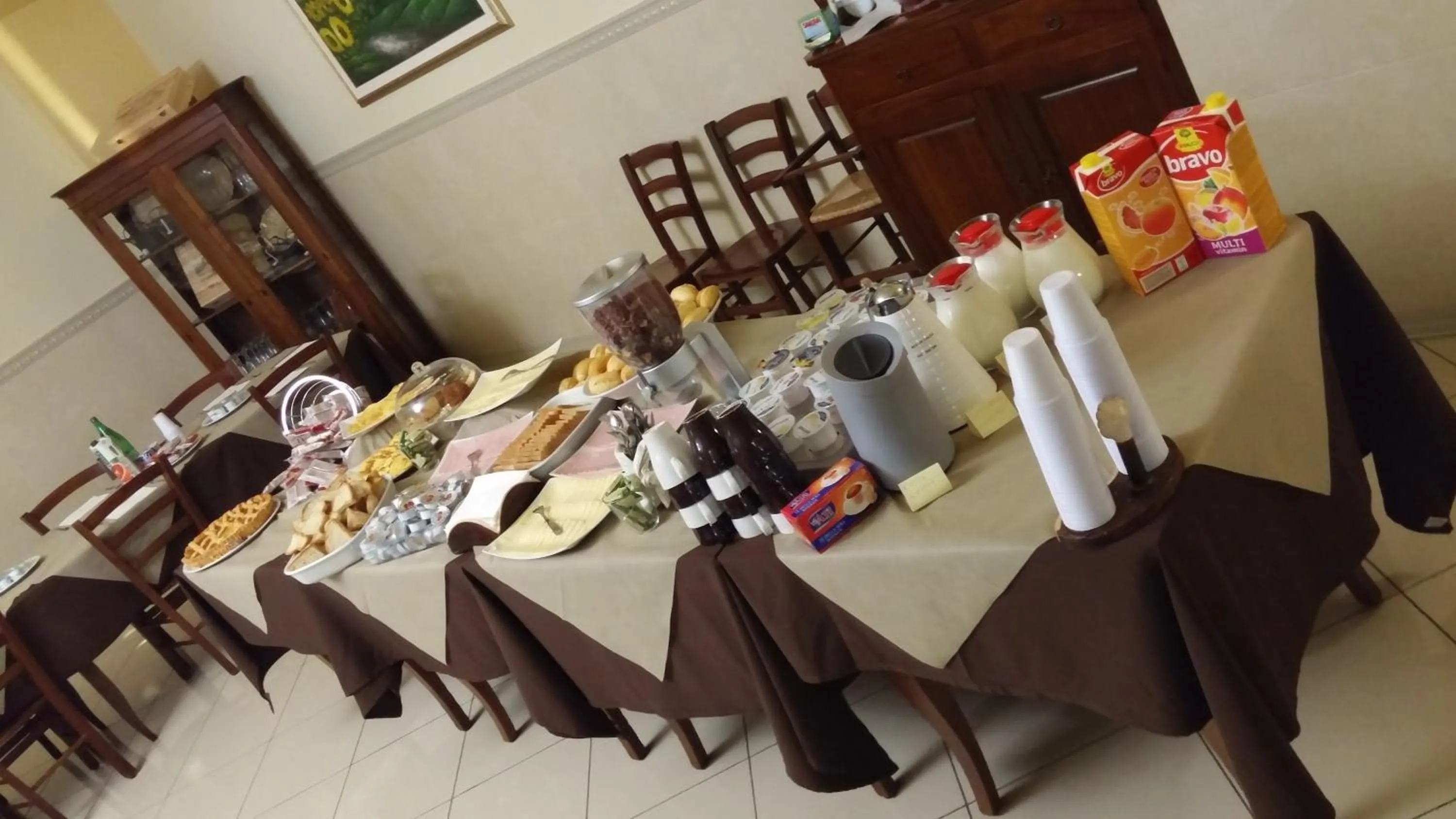 Restaurant/places to eat in La Piana Hotel